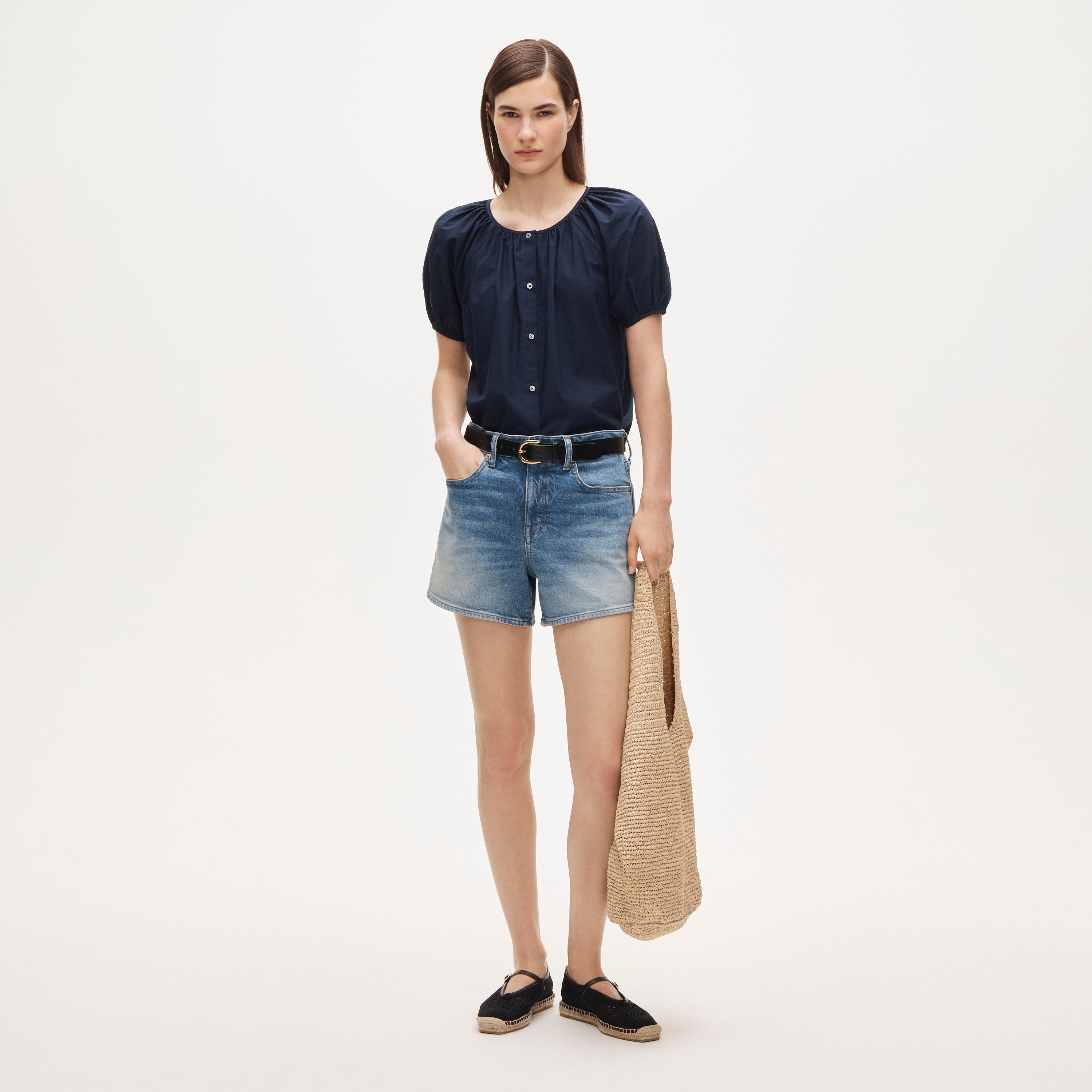 Puff-sleeve button-up top in cotton poplin