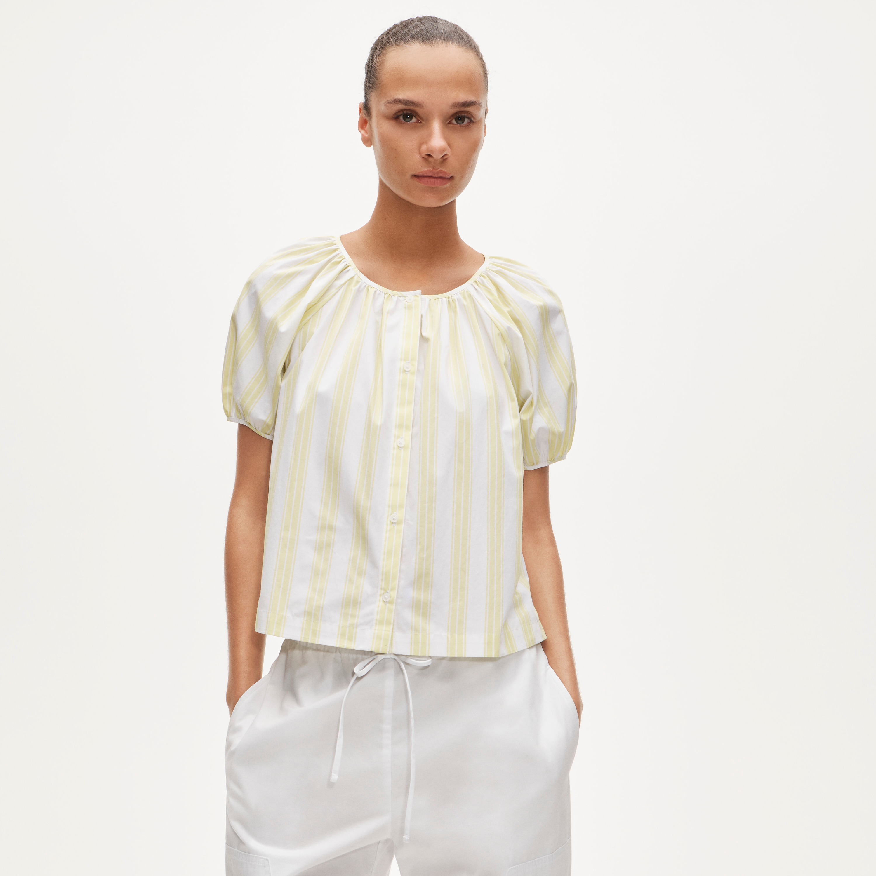 Puff-sleeve button-up top in cotton poplin stripe