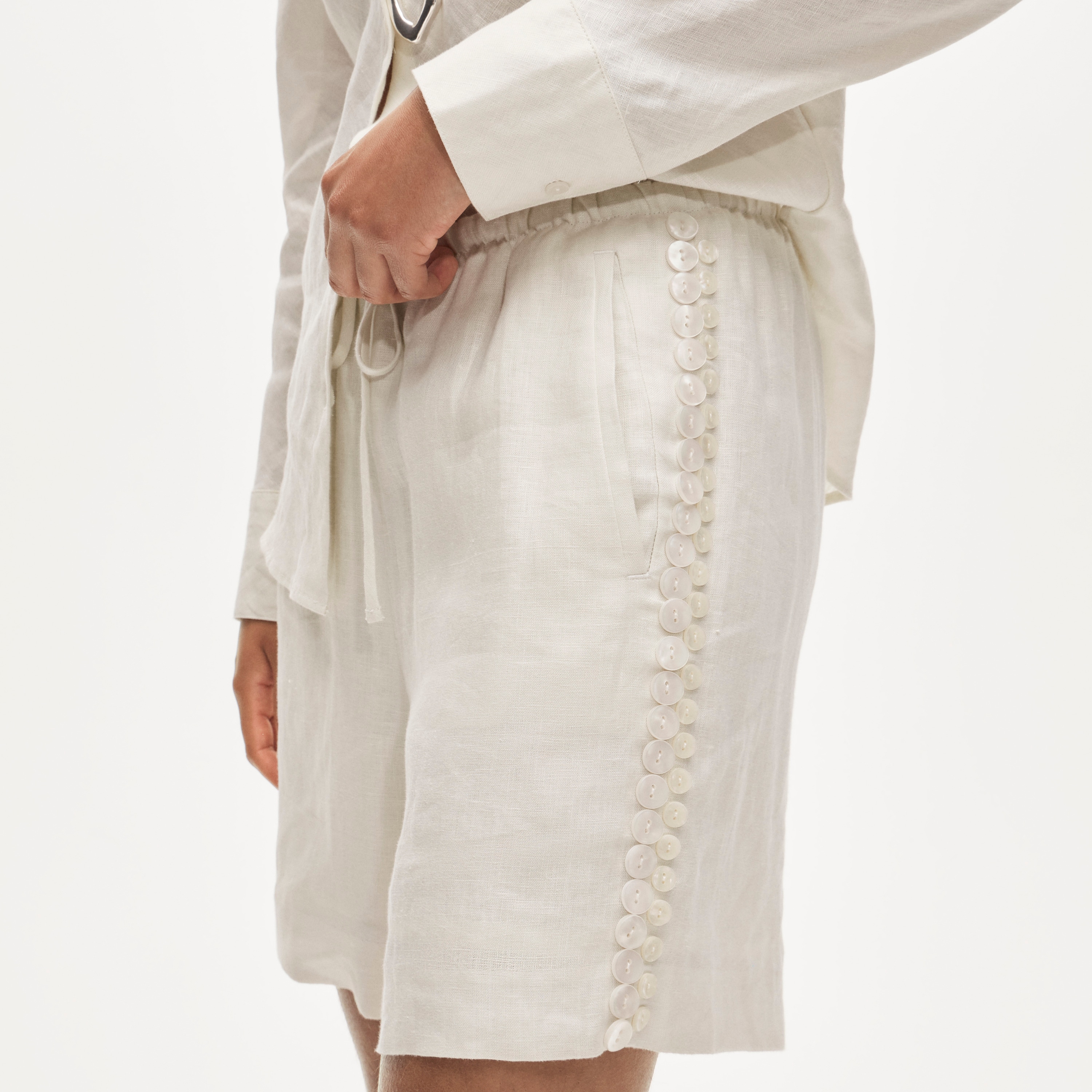 Cosmo shell-trim short in linen