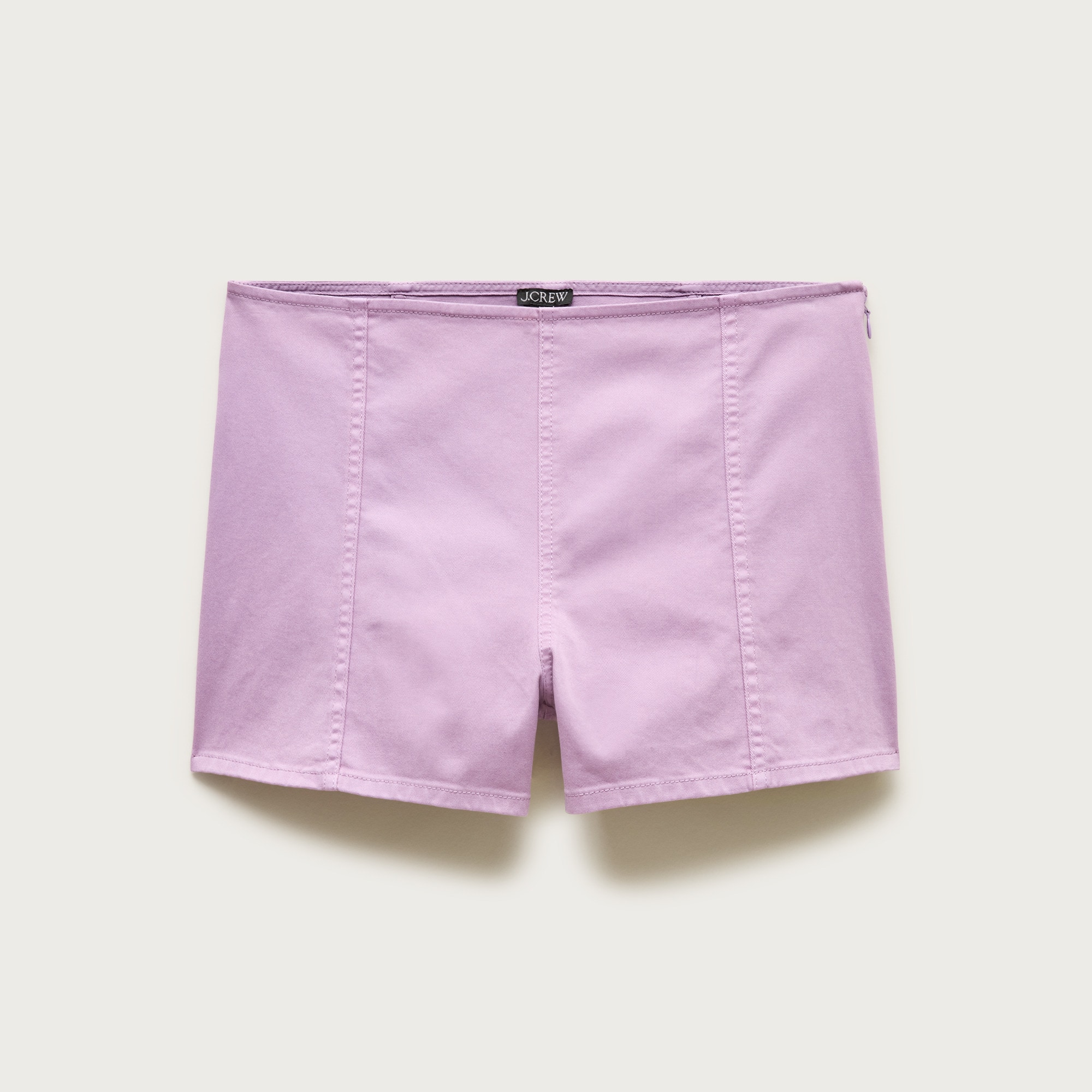Tap short in chino