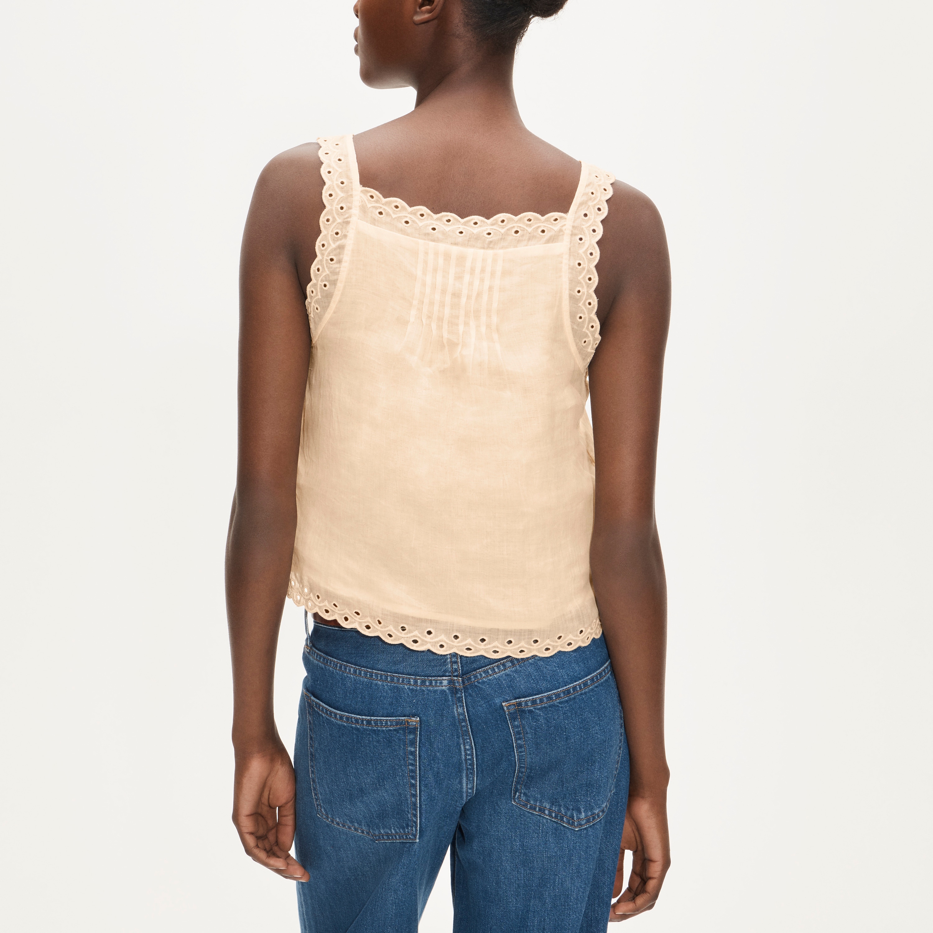 Scallop-trim tank top in ramie