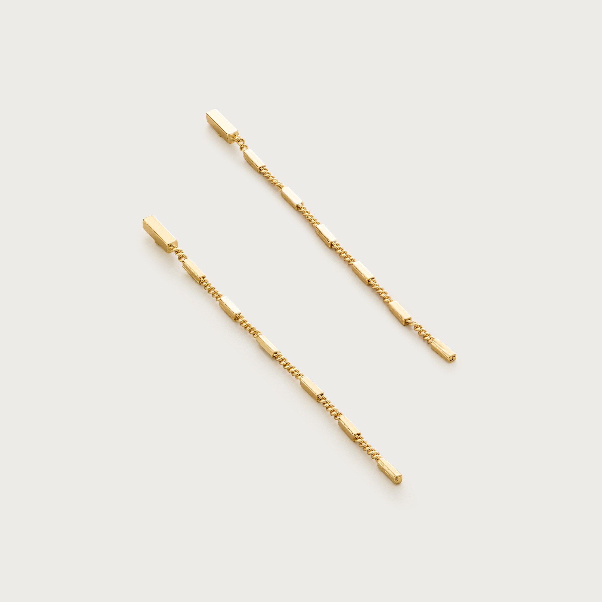 Linear chain station earrings