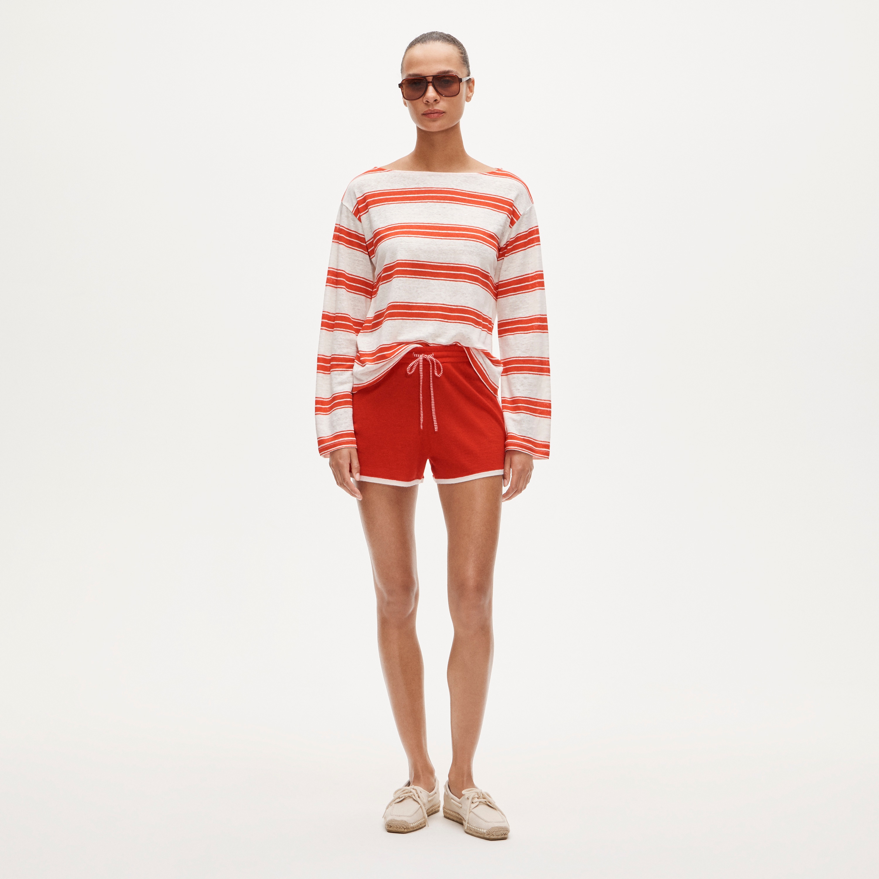 Relaxed boatneck linen long-sleeve T-shirt in stripe