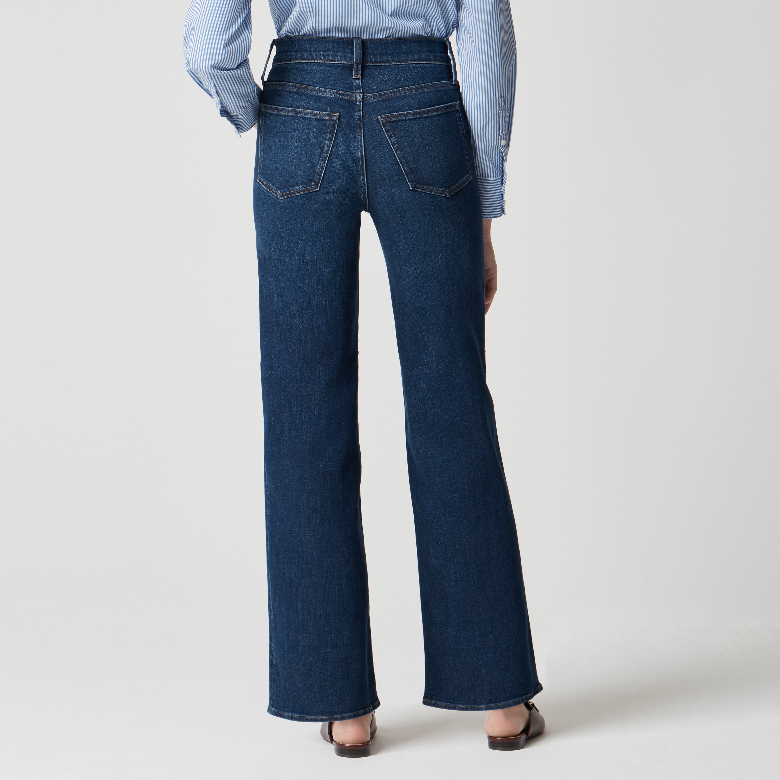 Classic wide-leg jean signature stretch