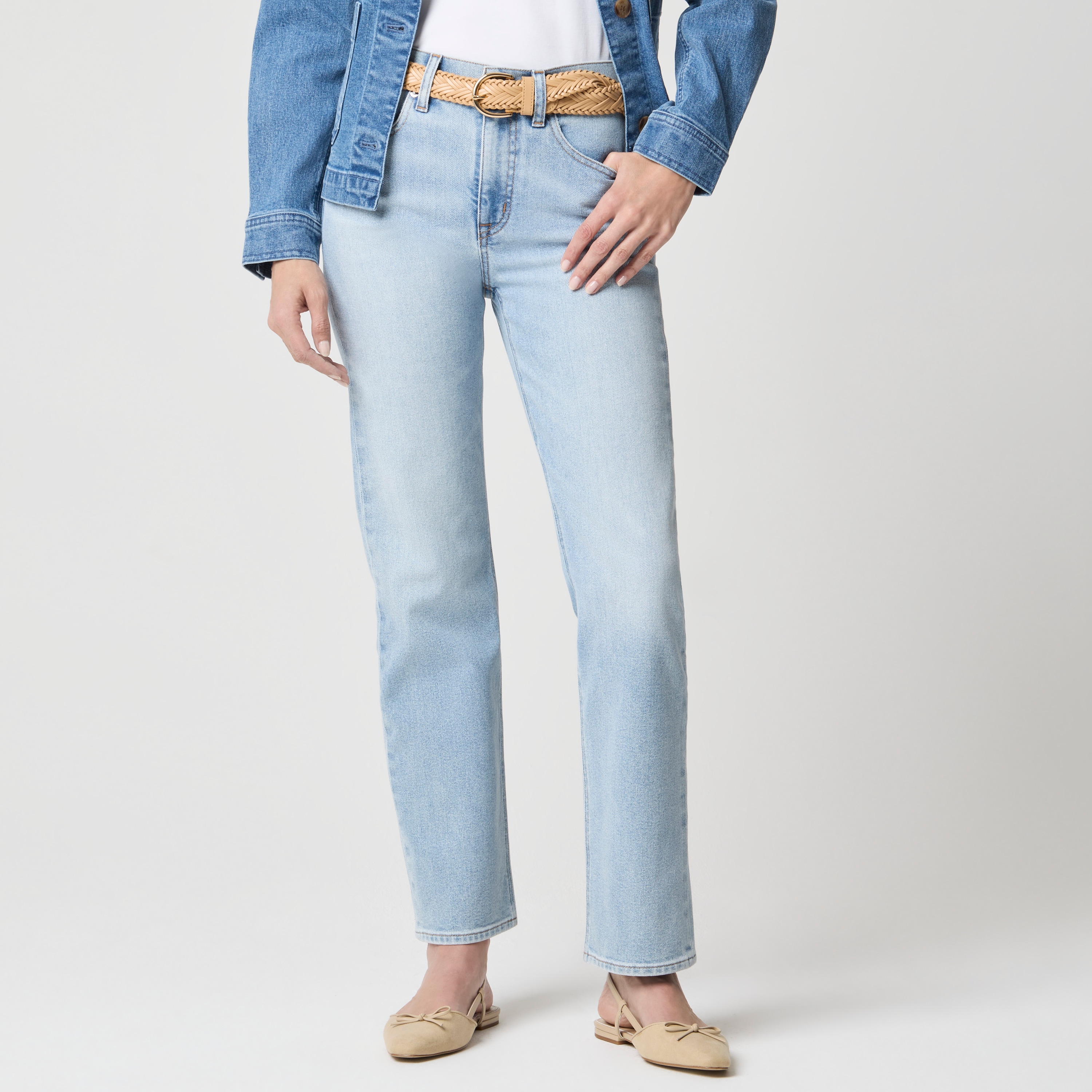 Mid-rise straight jean in all-day stretch