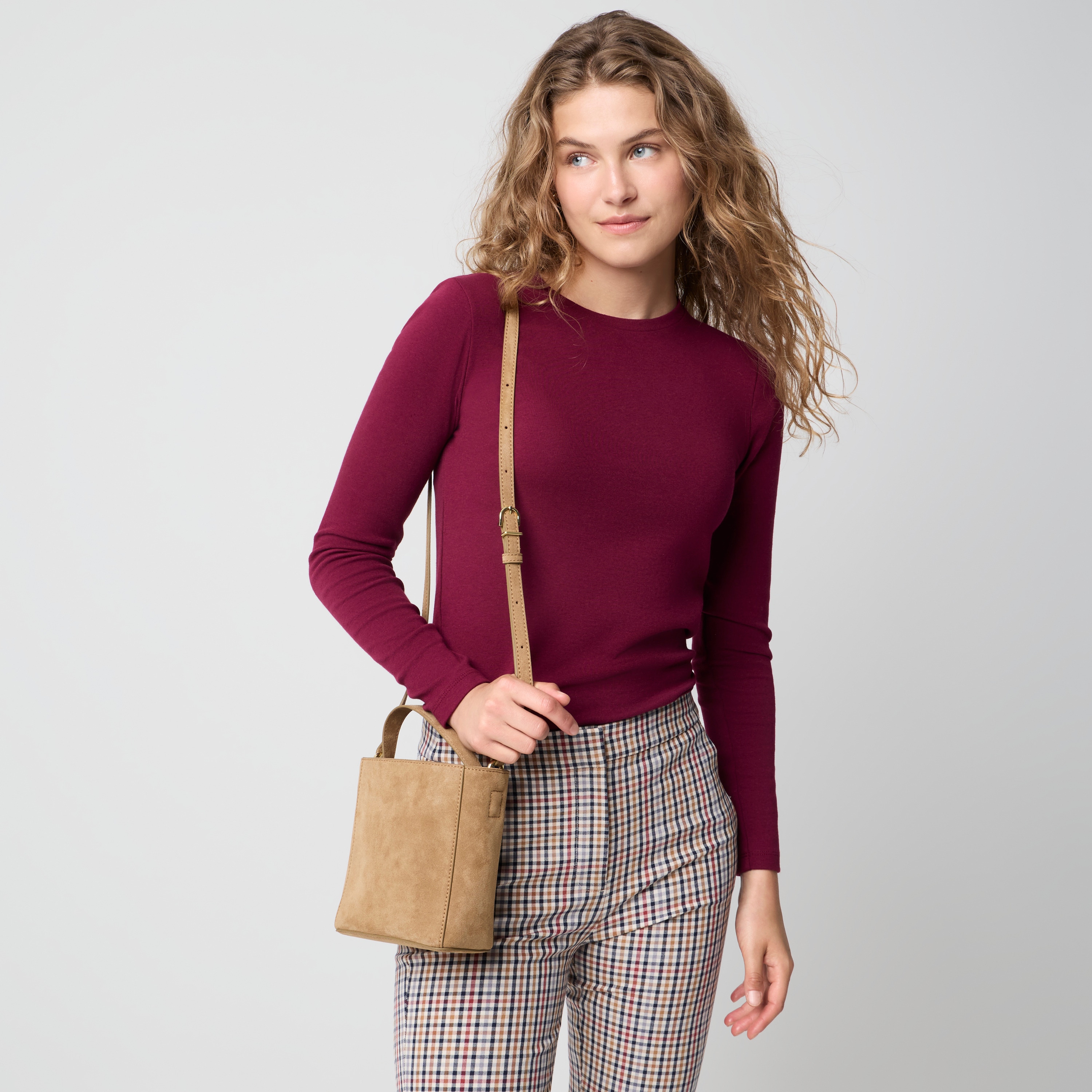 Quinn mini crossbody bucket bag