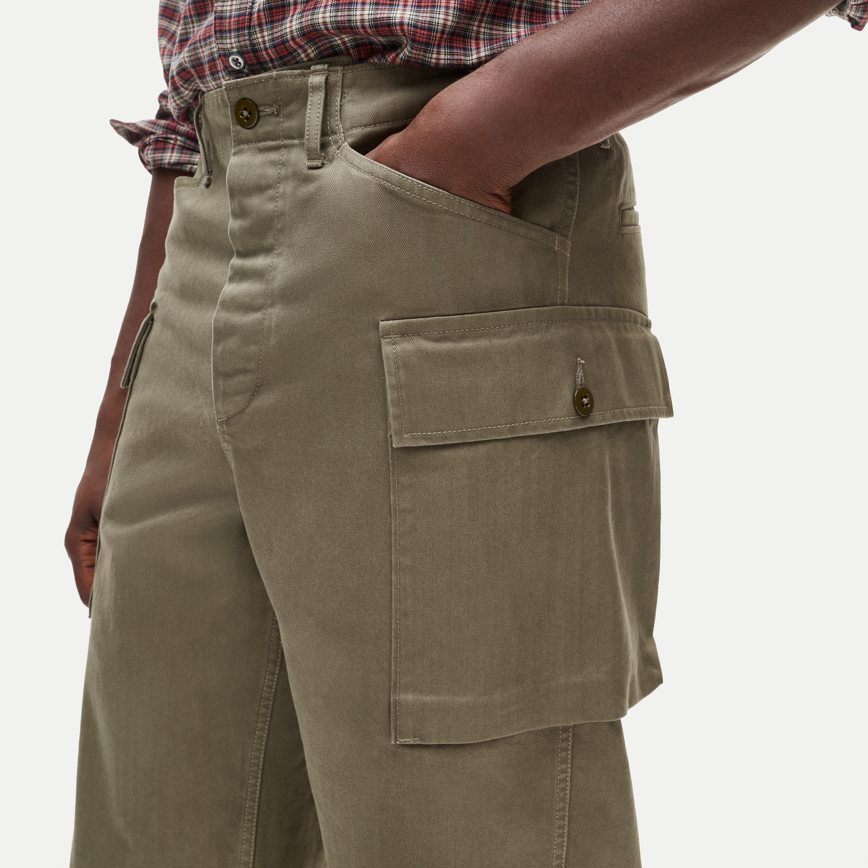 Utility cargo pant in herringbone cotton