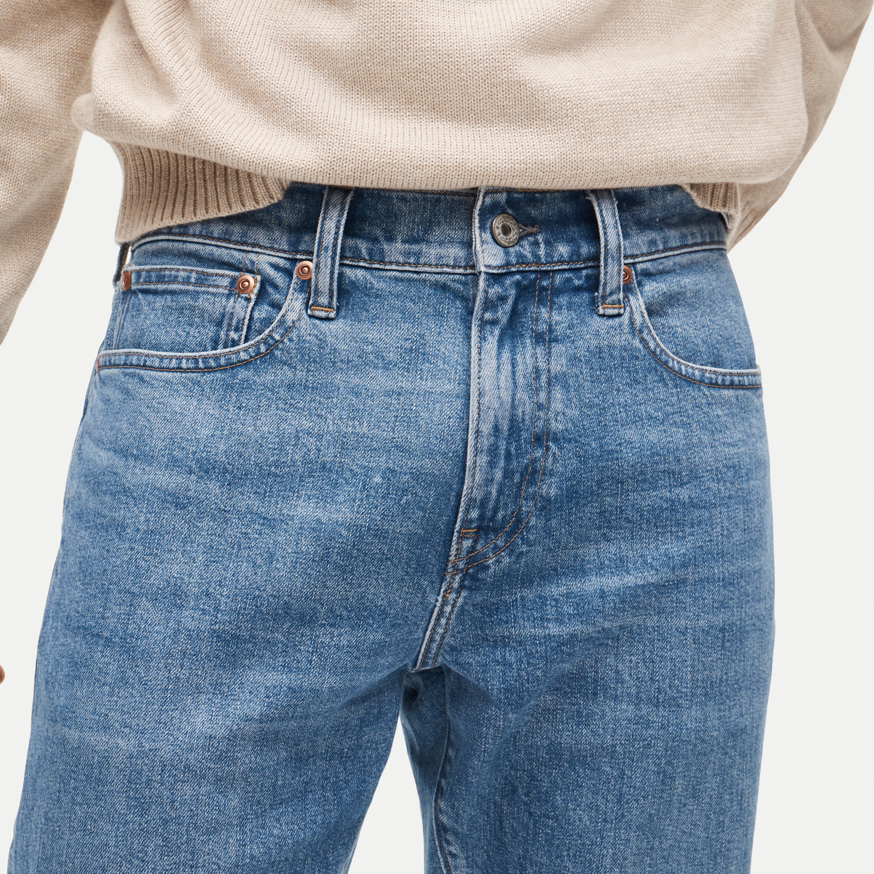 484 Slim-fit stretch jean in vintage medium wash