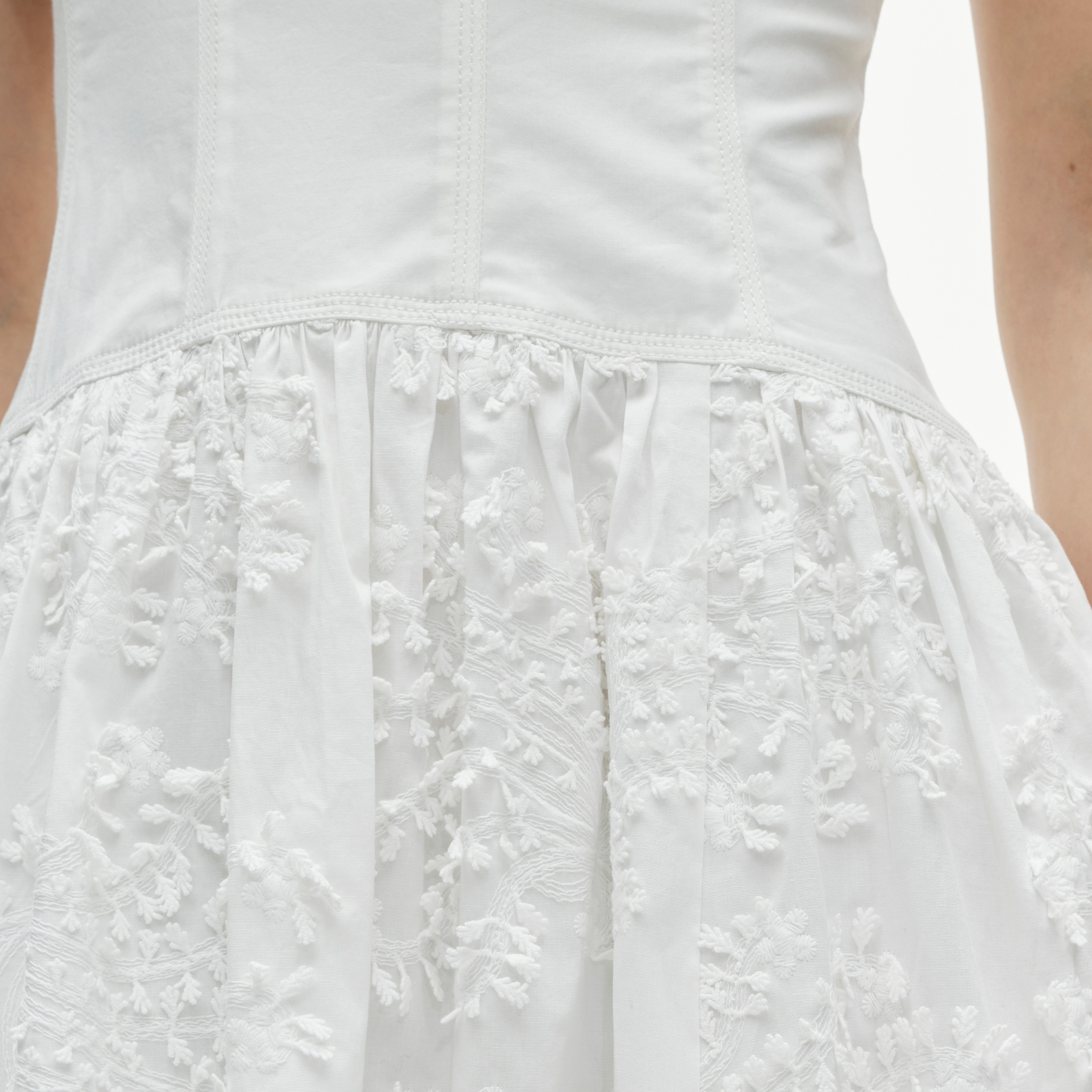 Collection drop-waist dress with embroidered poplin skirt - image 3
