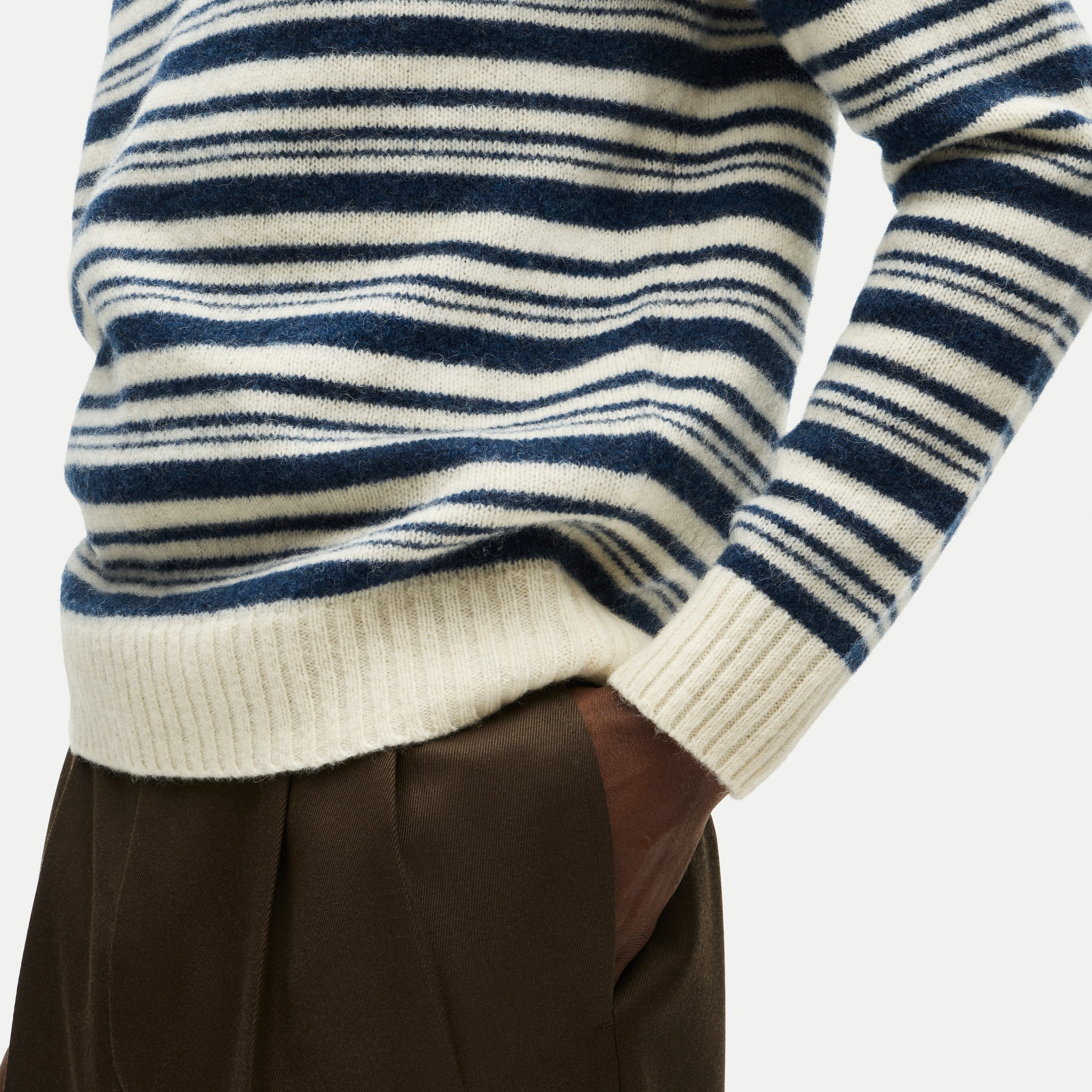 Soft-washed wool sweater in stripe