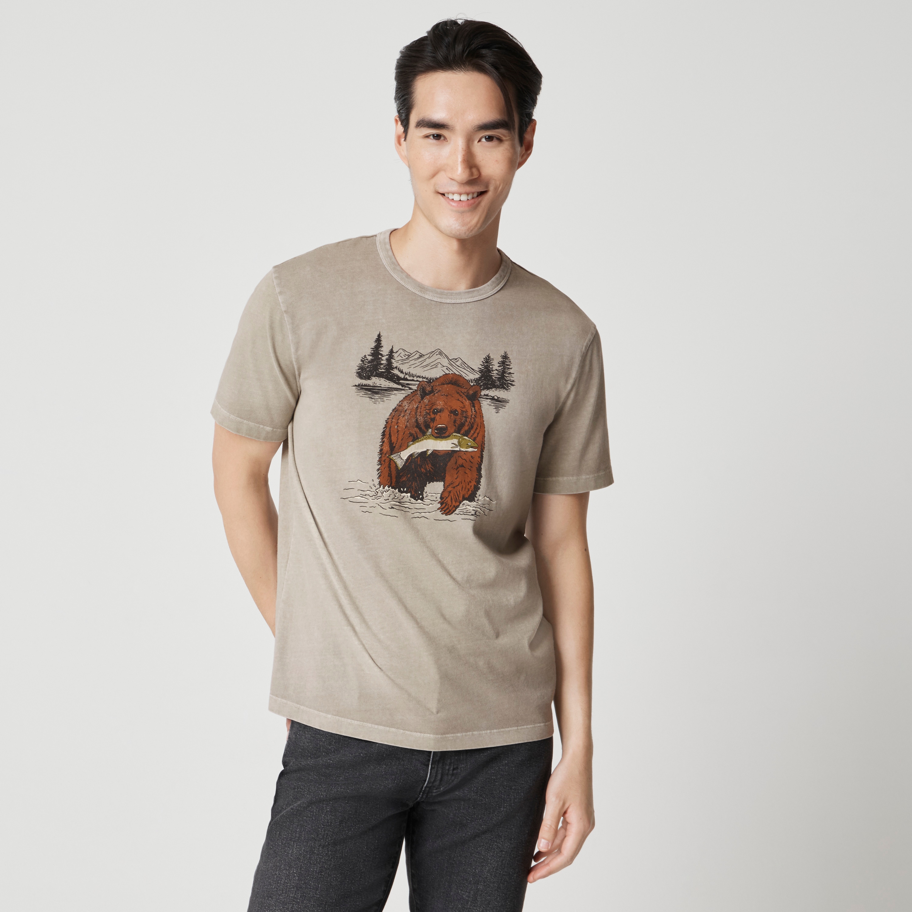 Fishing bear graphic tee