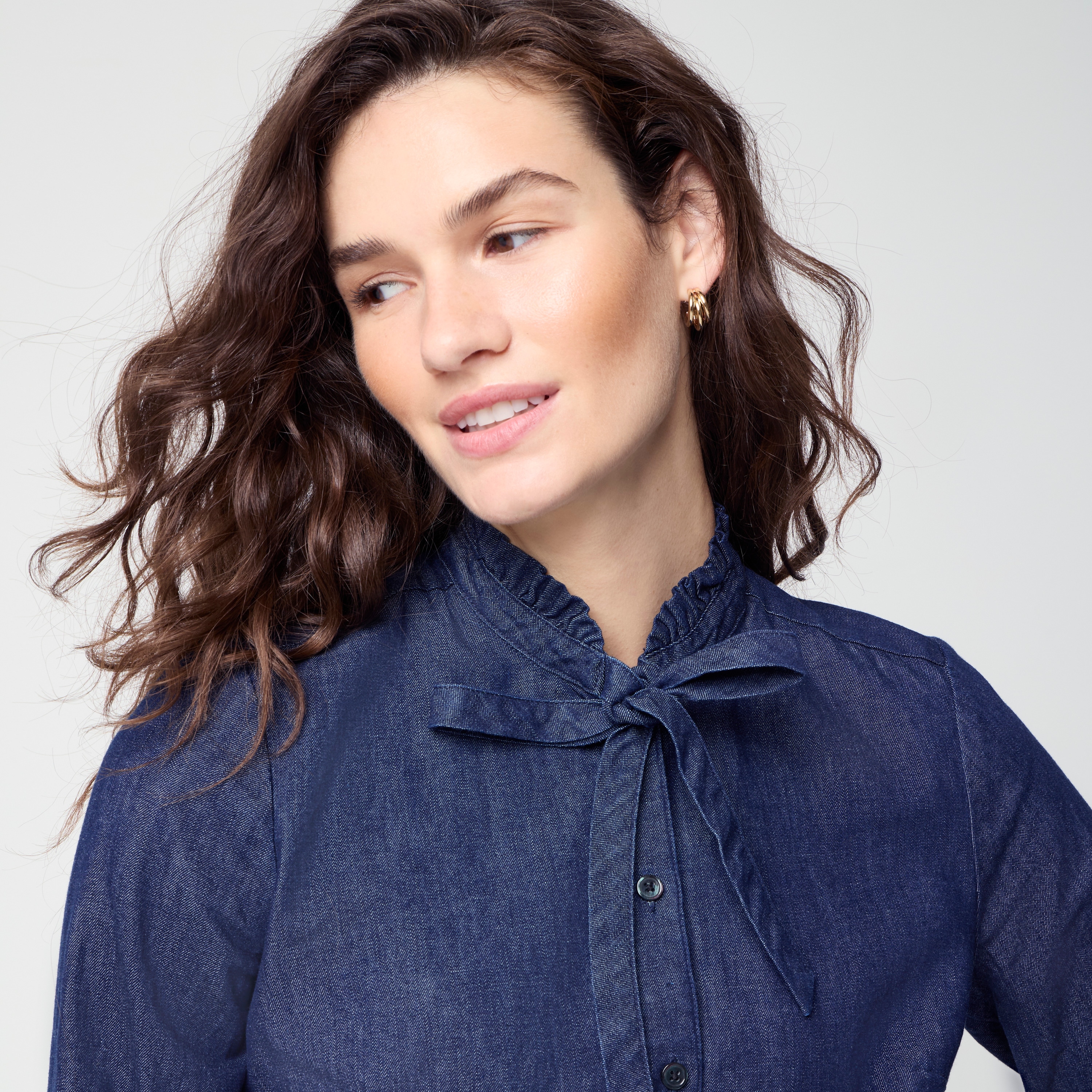 100% cotton chambray tie-neck button-up shirt