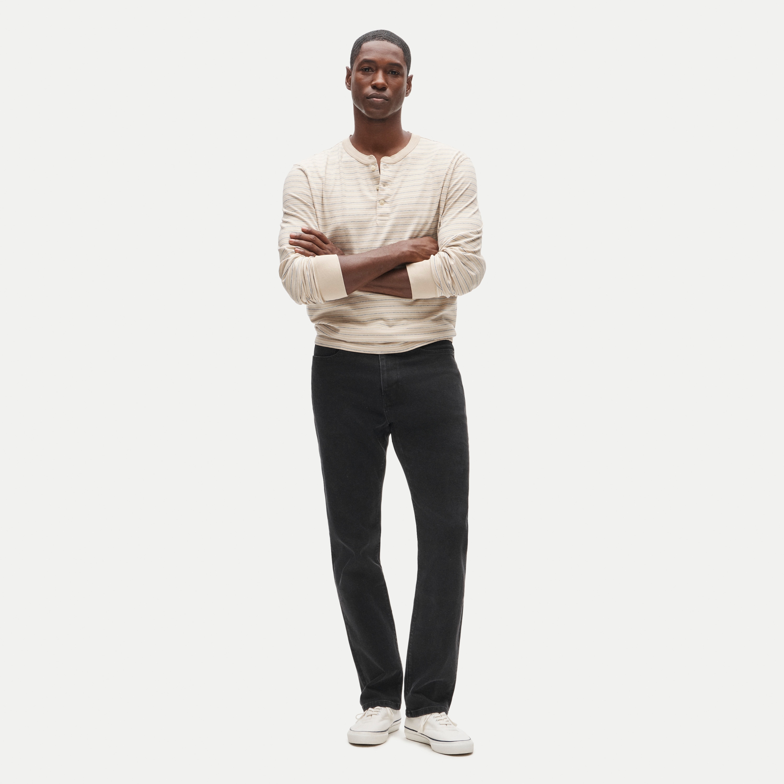 Athletic Straight-fit stretch jean in black wash