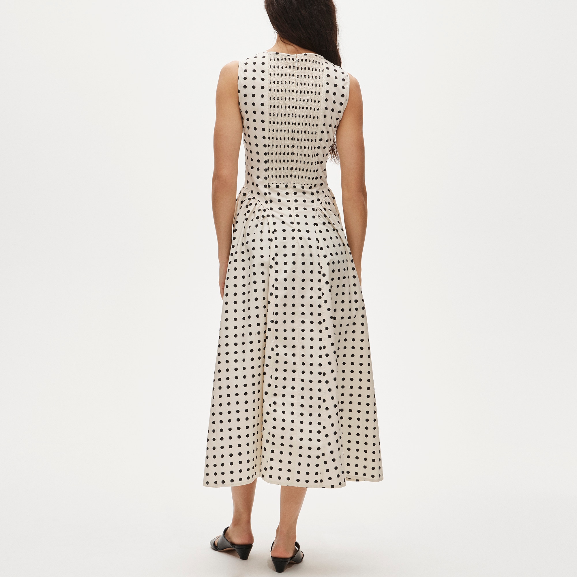 V-neck dress in dot print - image 4
