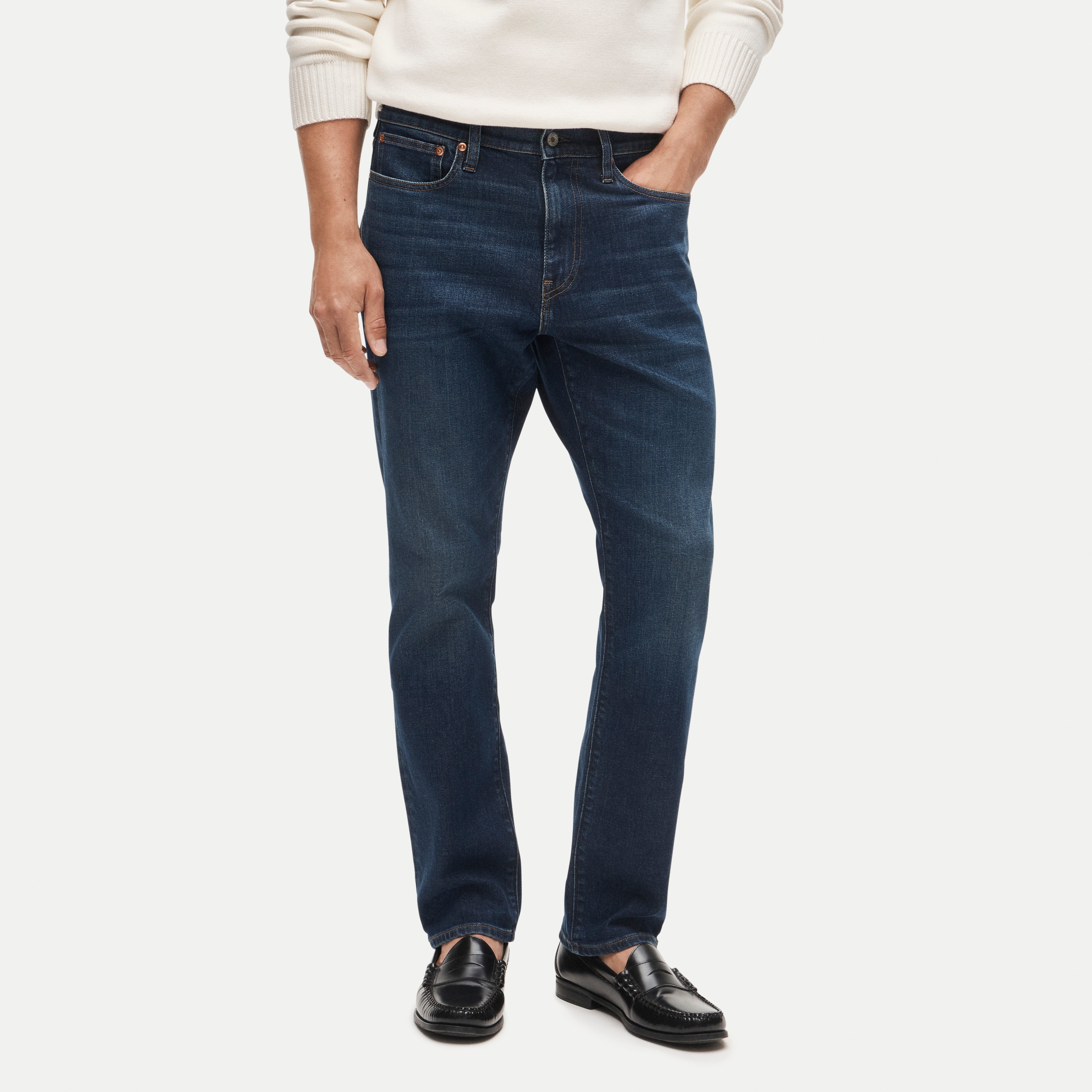 Athletic Straight-fit stretch jean in one-year wash