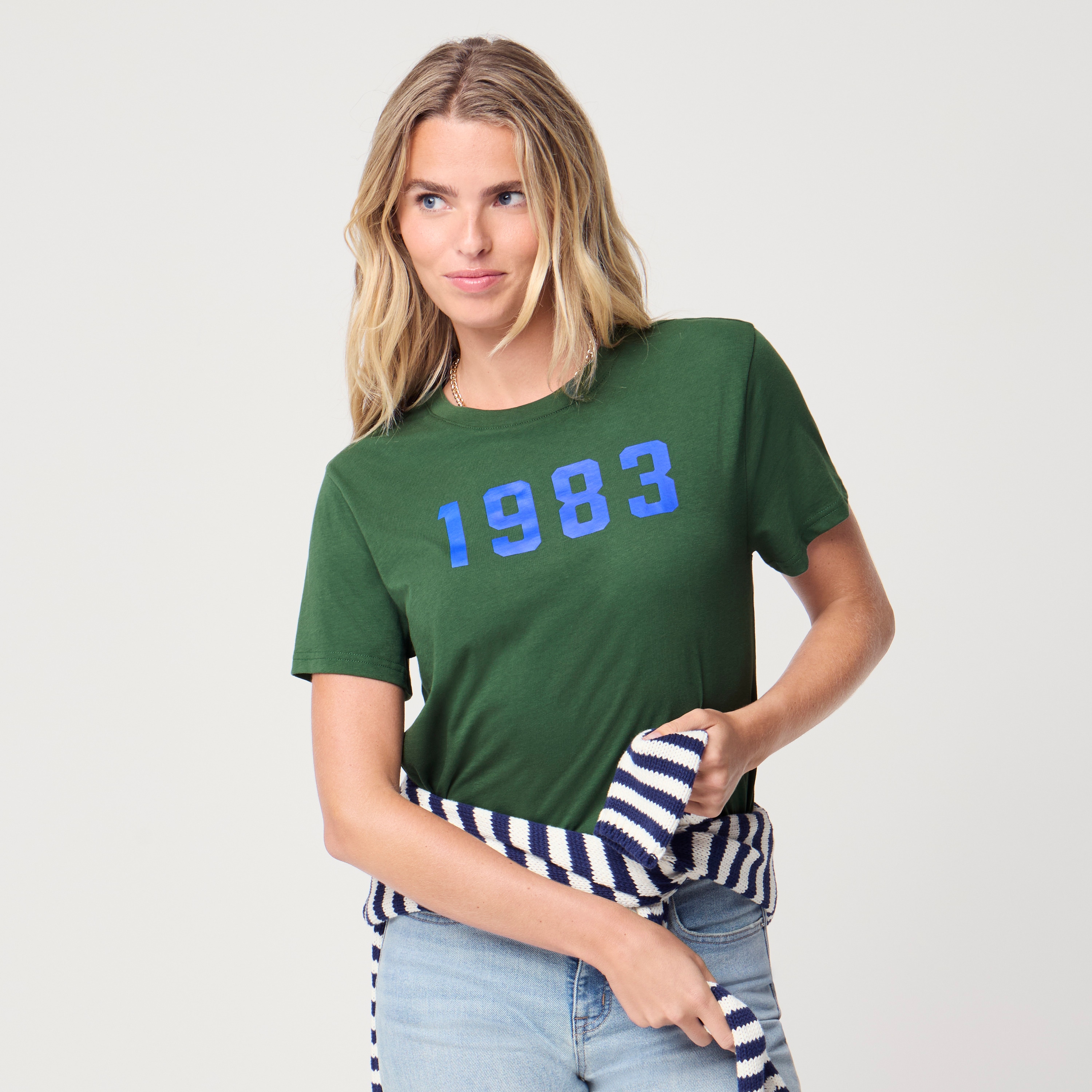 "1983" graphic tee