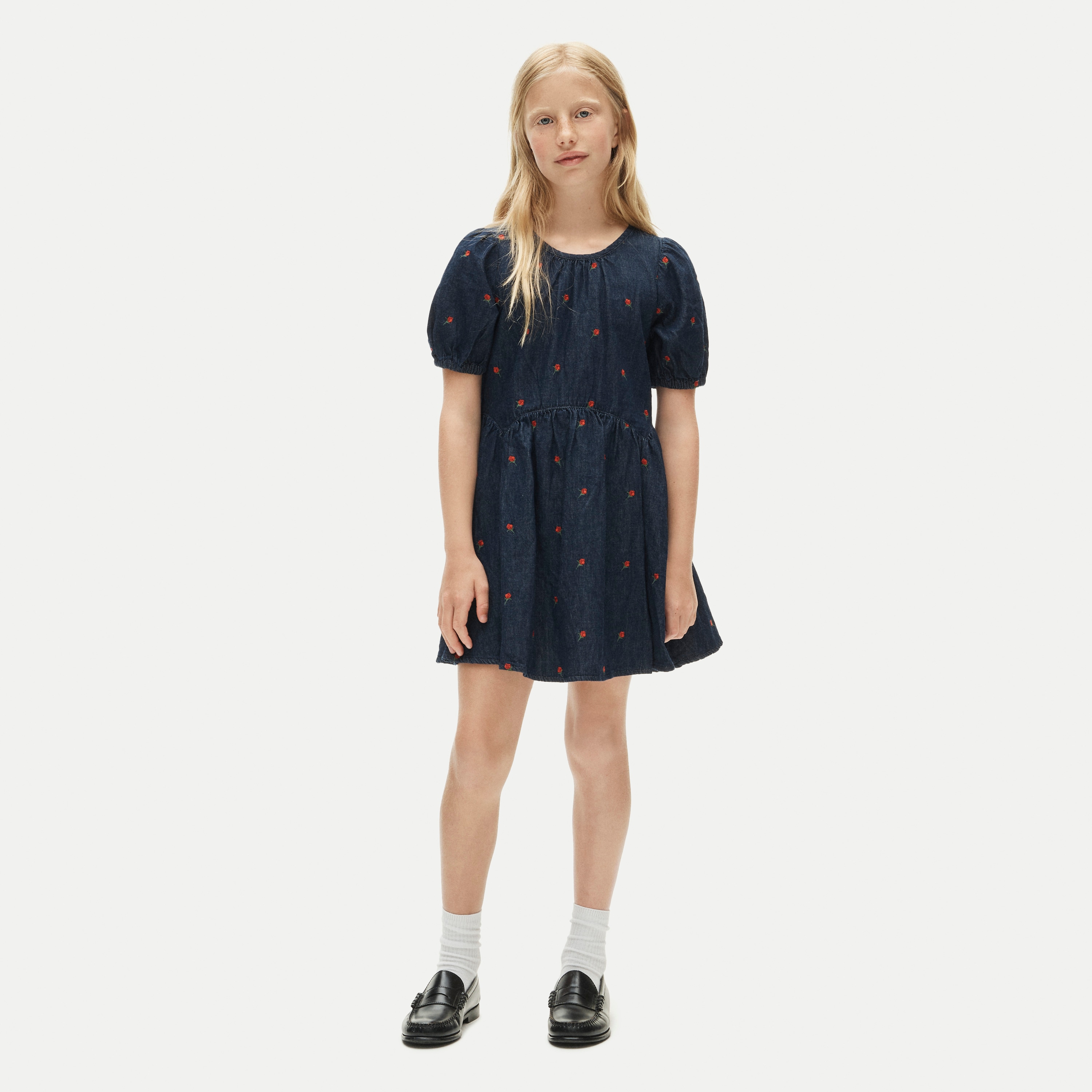 Girls' embroidered puff-sleeve dress in drapey denim