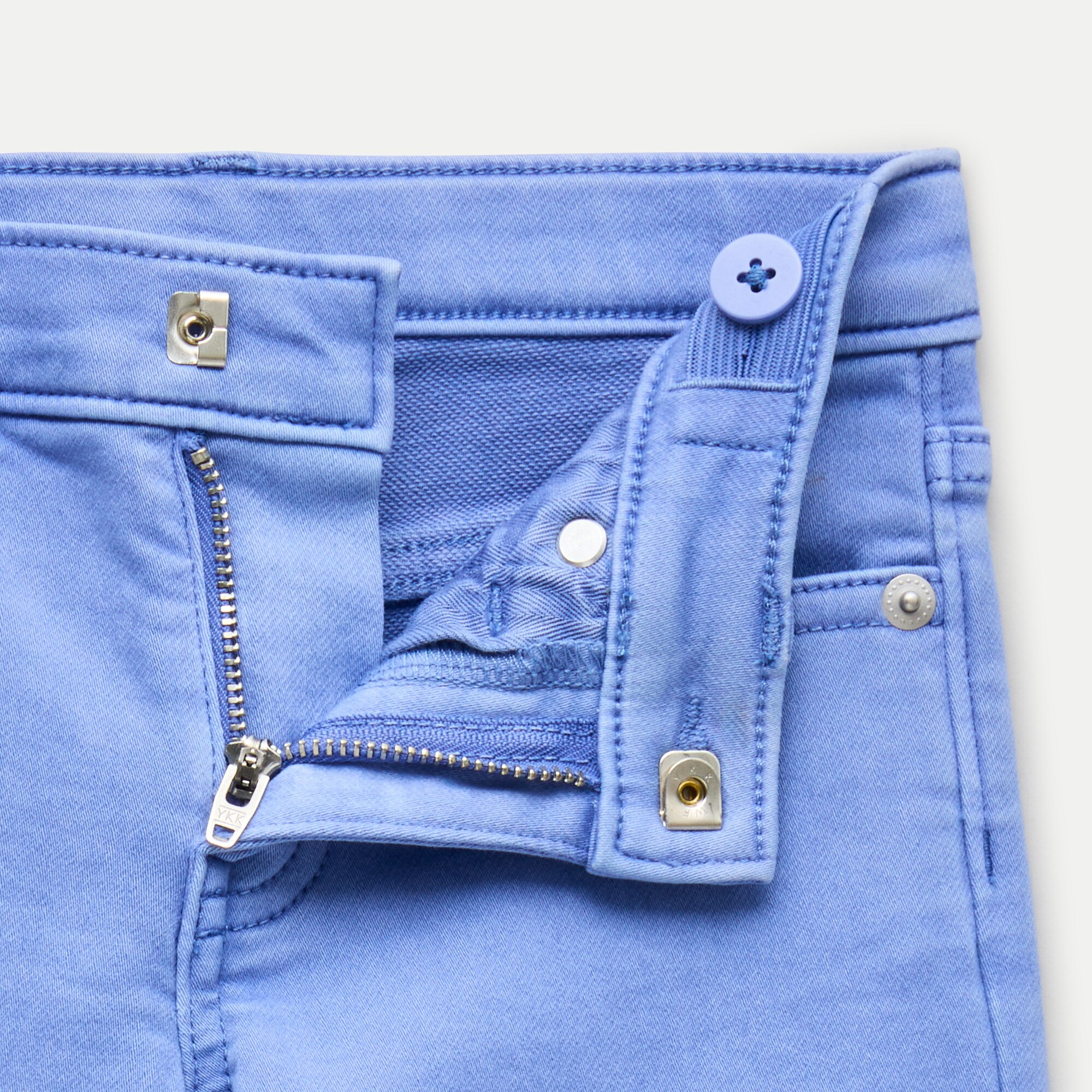 Girls' relaxed wide-leg jean in garment-dyed stretch denim
