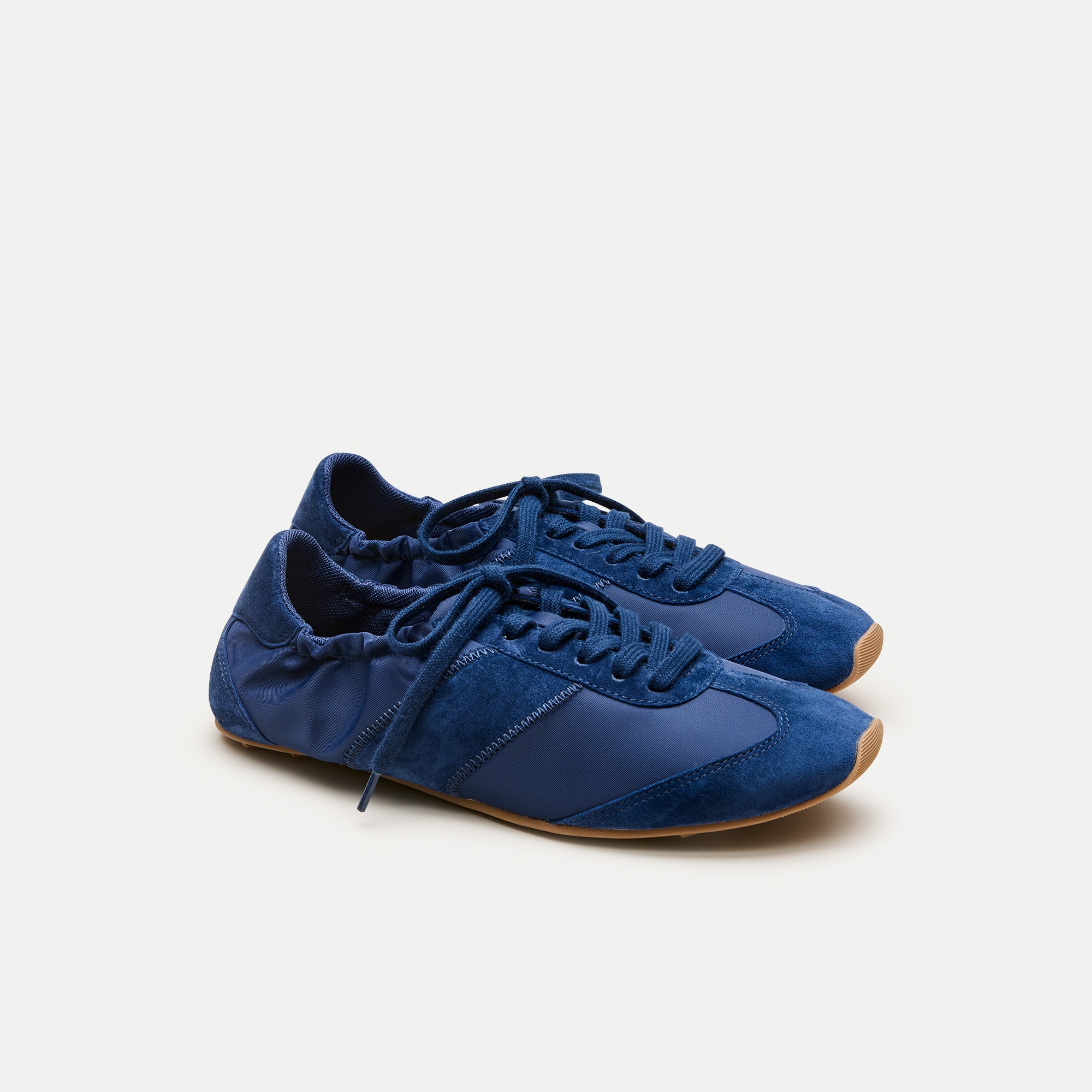 Ballet sneakers in suede and leather