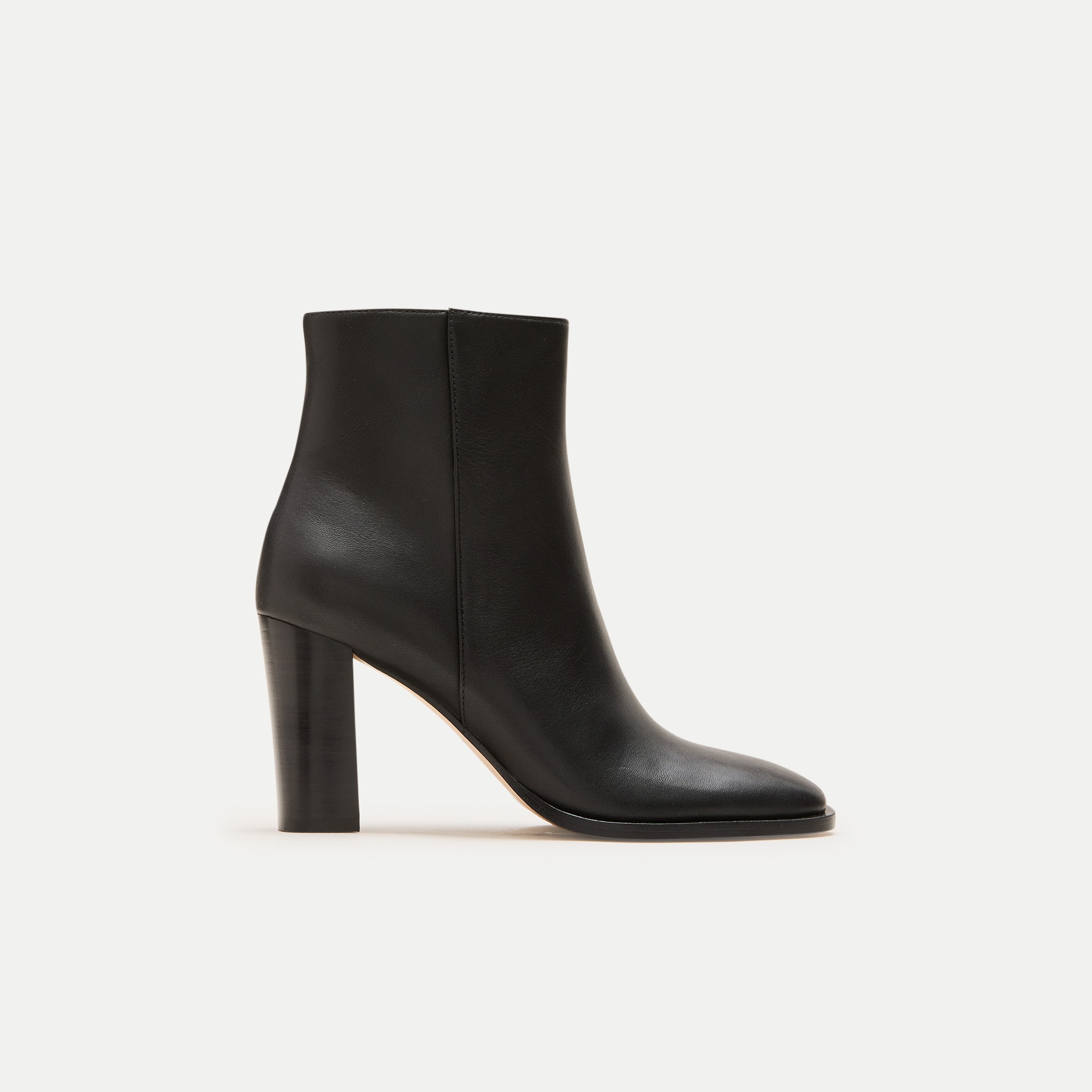 Carolyn boots in leather