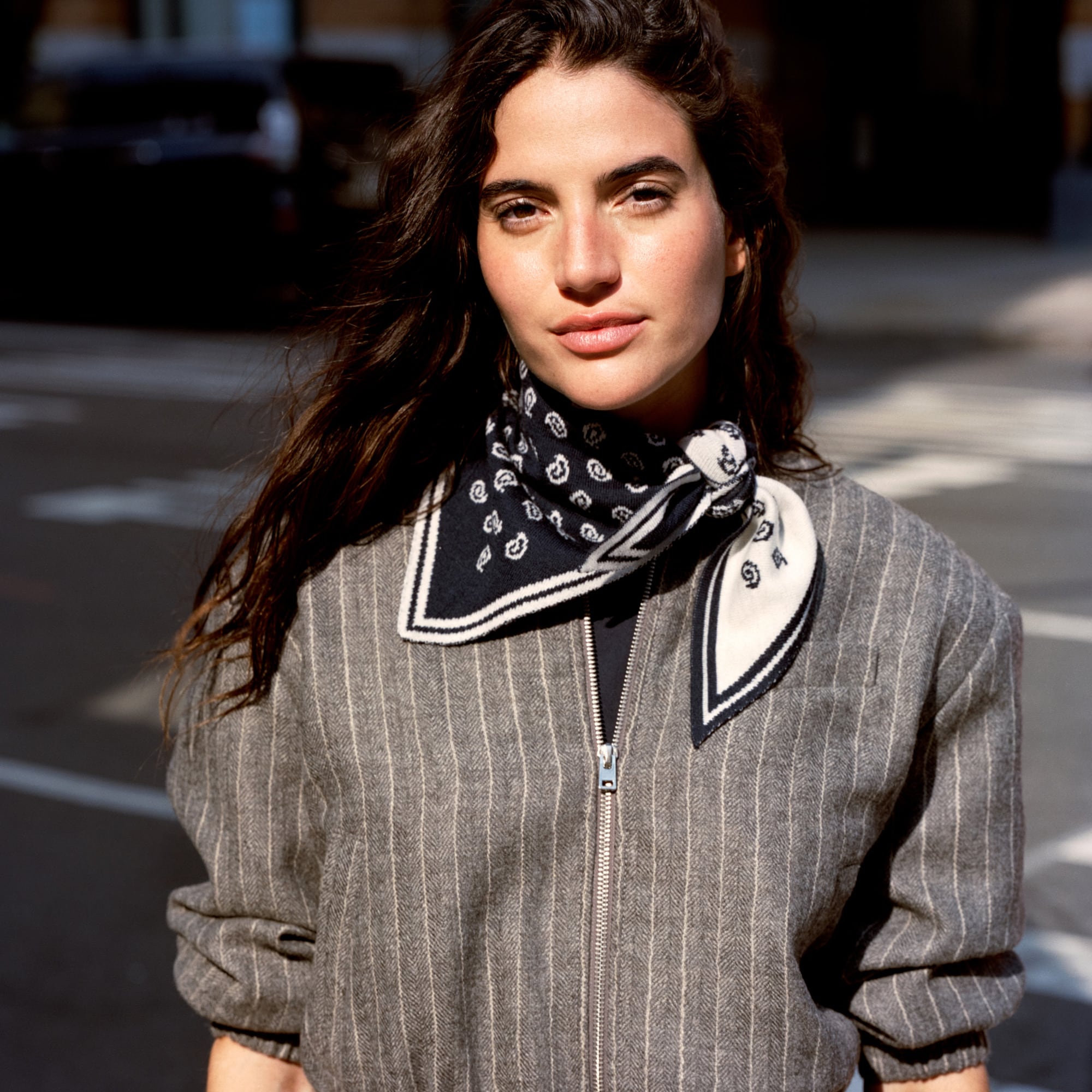 Merino wool bandana in reversible paisley
