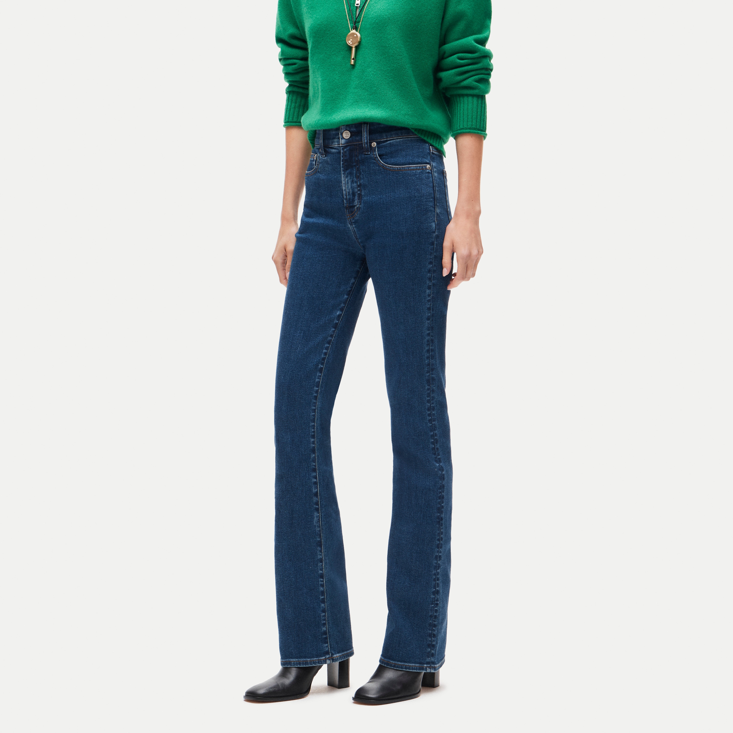 Bootcut jean in super-stretch