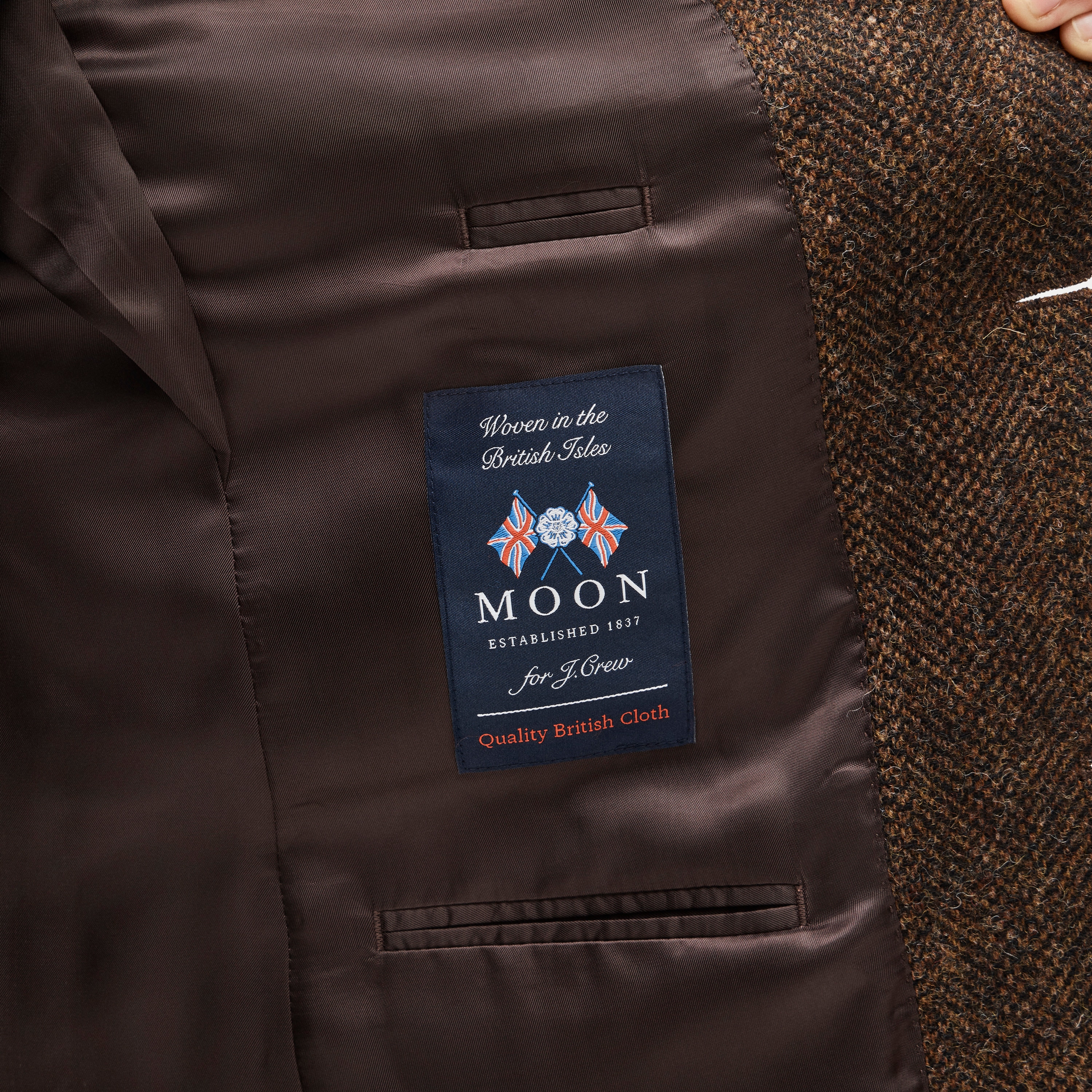 Sportcoat in English broken herringbone wool