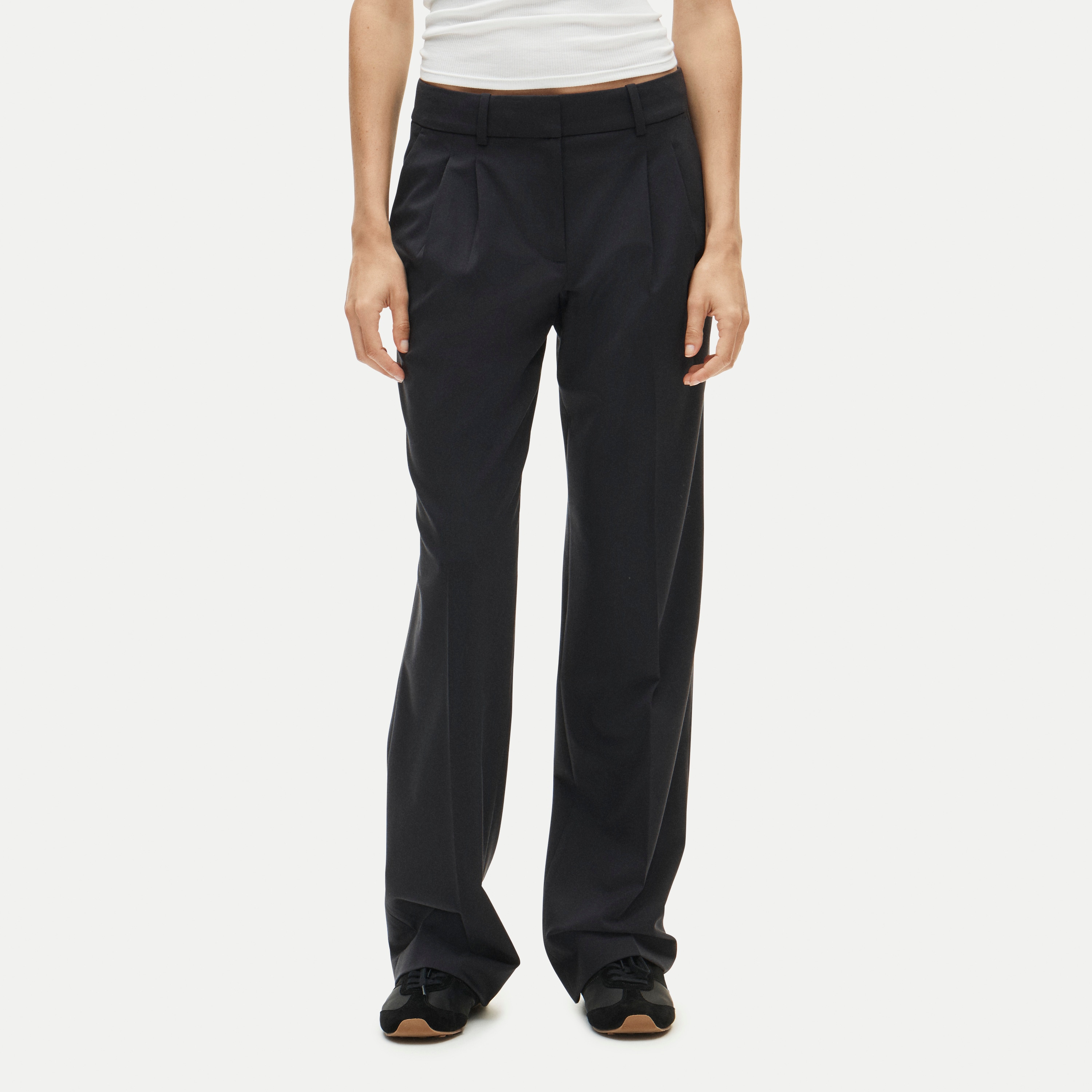Essential trouser in lightspun wool blend - thumbnail 4