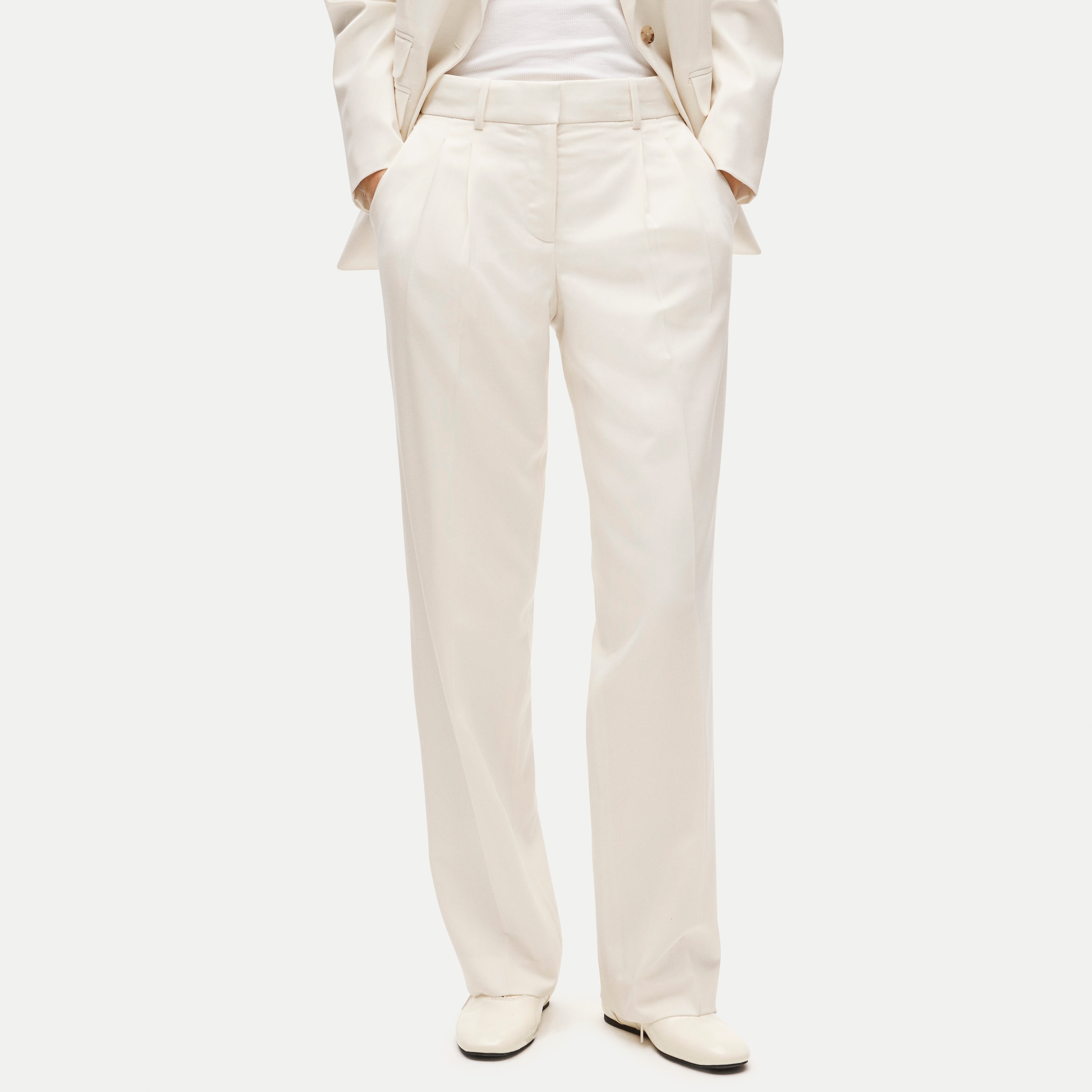 Essential trouser in lightspun wool blend - thumbnail 10