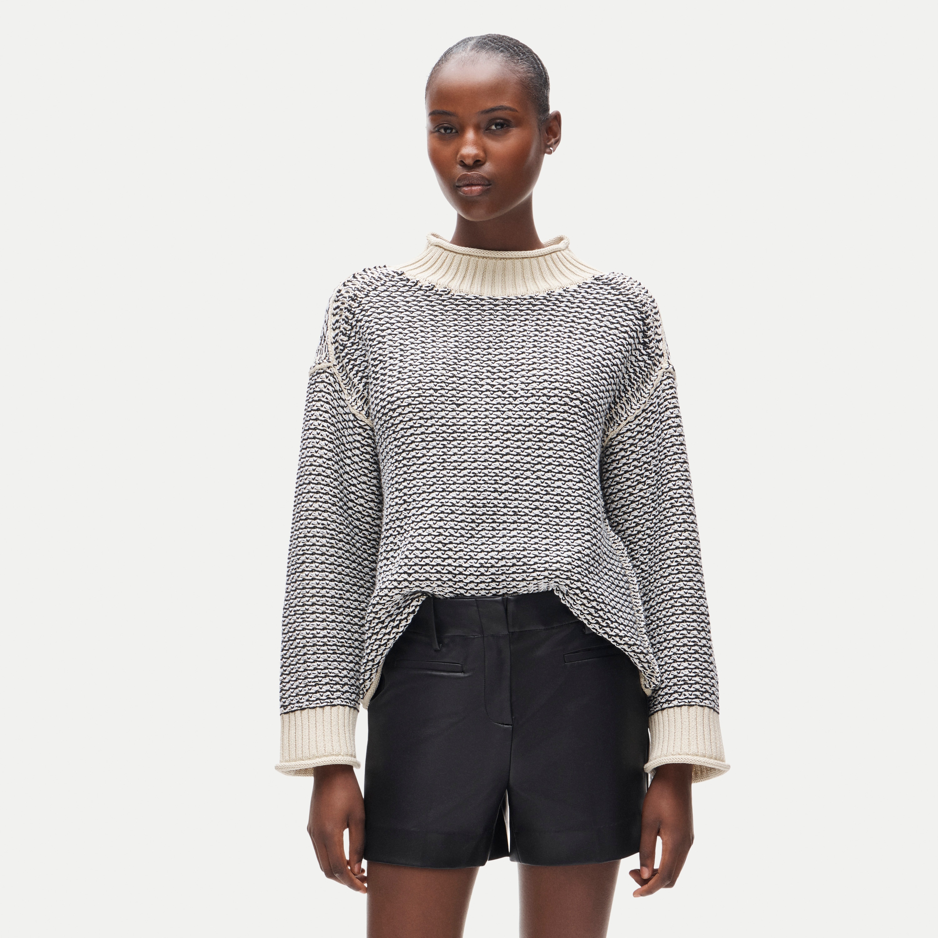 Faux-leather short