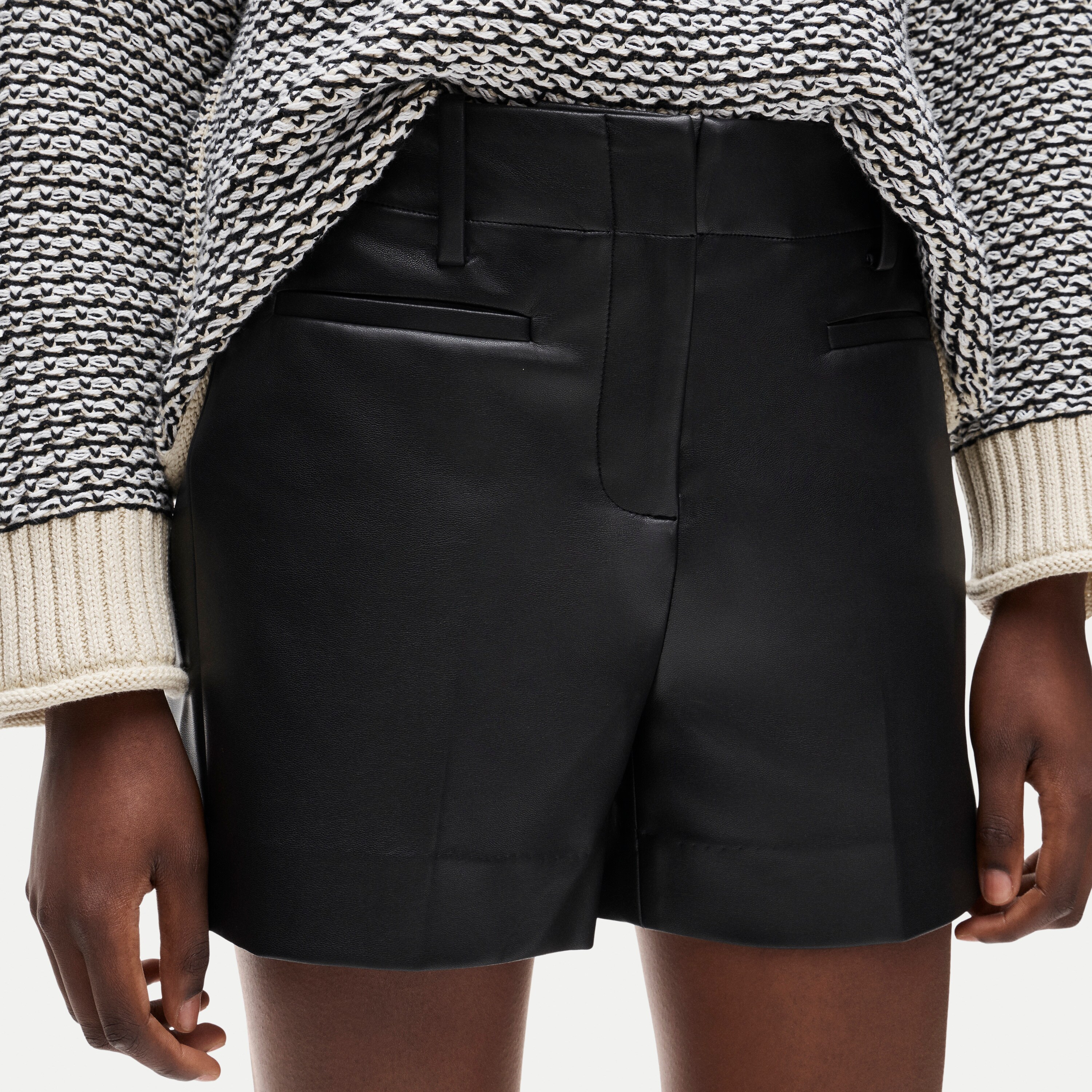 Faux-leather short