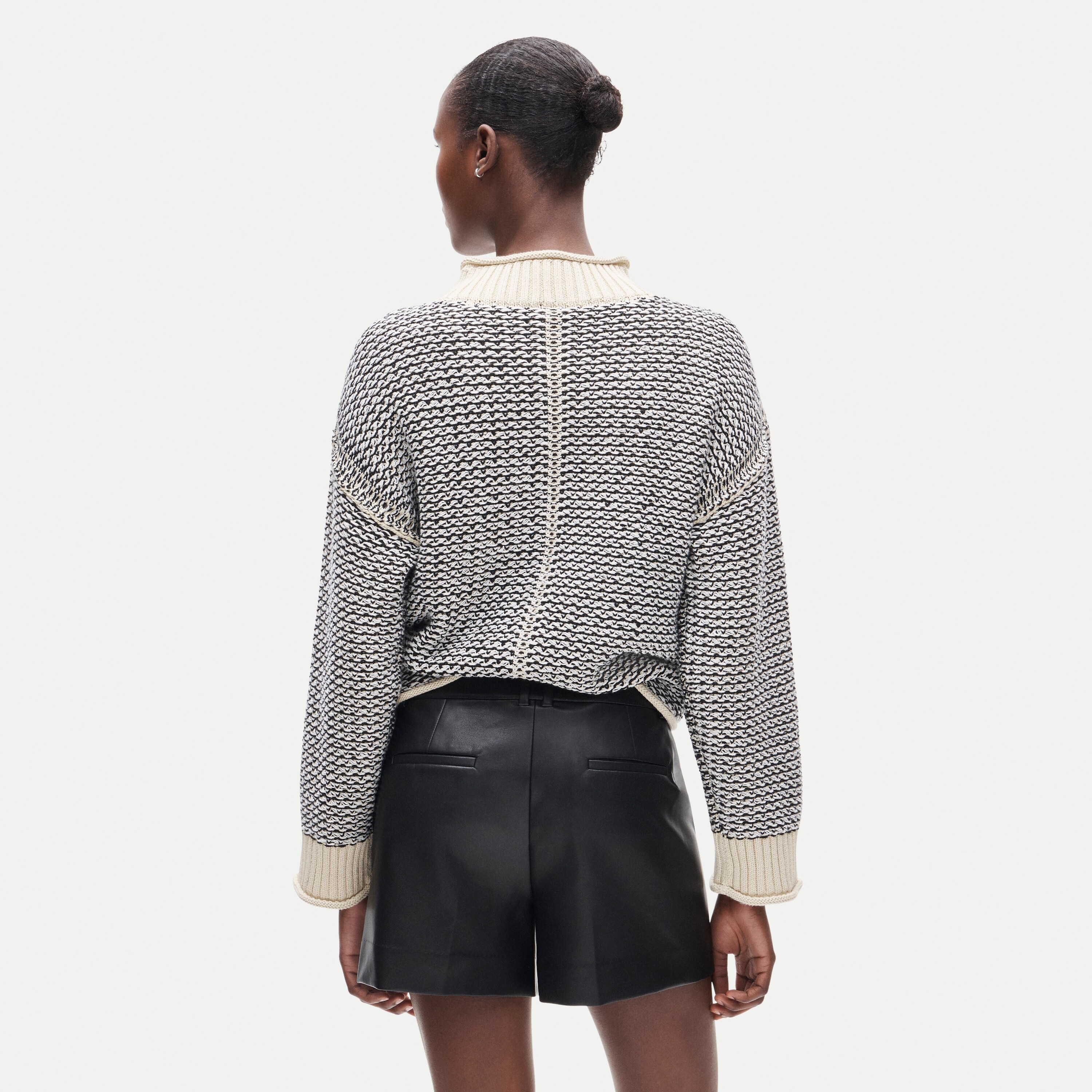 Faux-leather short