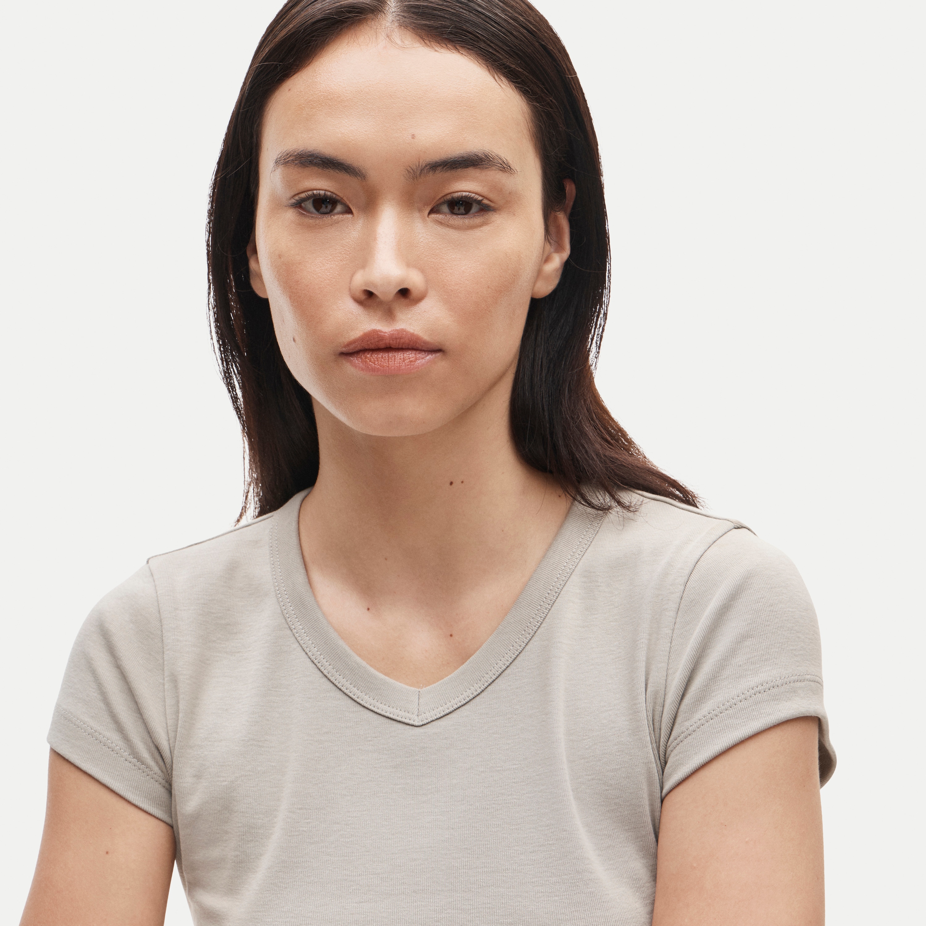 Perfect-fit V-neck T-shirt - thumbnail 8