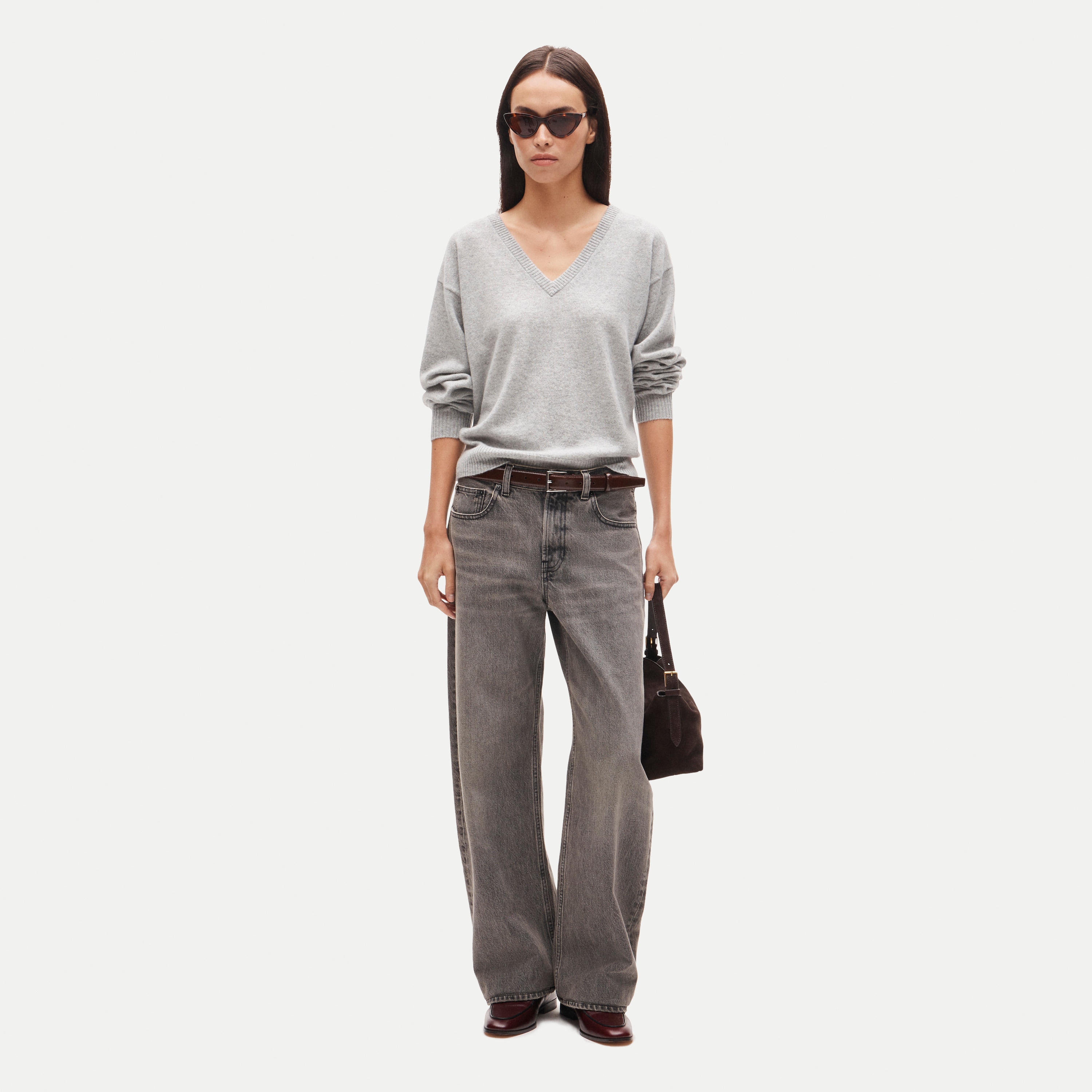 Perfect cashmere V-neck - thumbnail 6