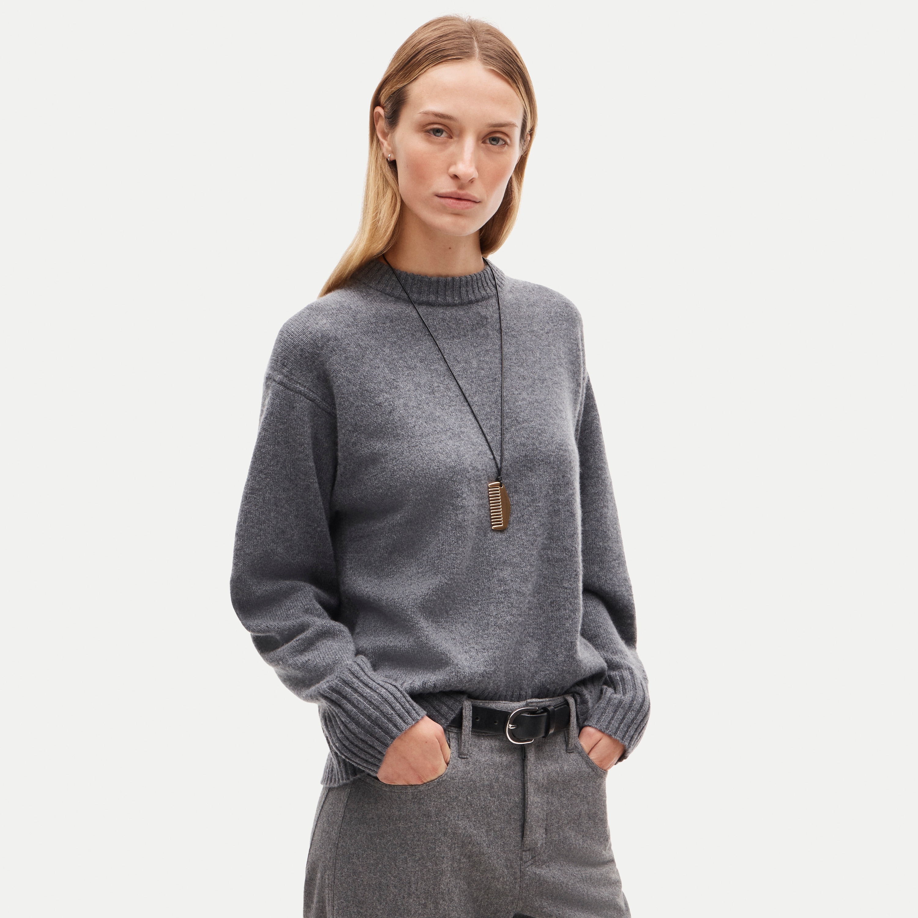 Oversized cashmere crewneck sweater