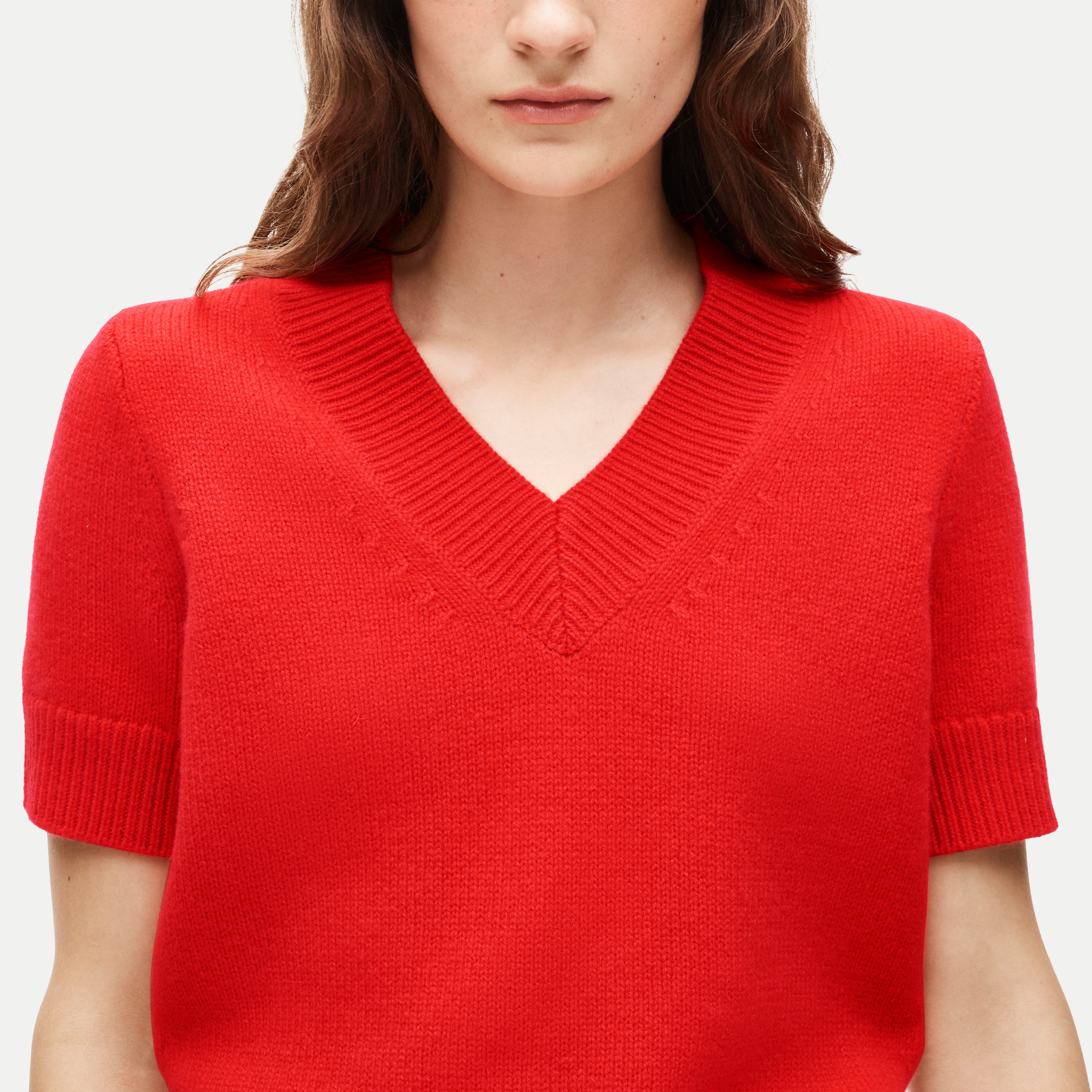 Short-sleeve V-neck sweater in vintage wool