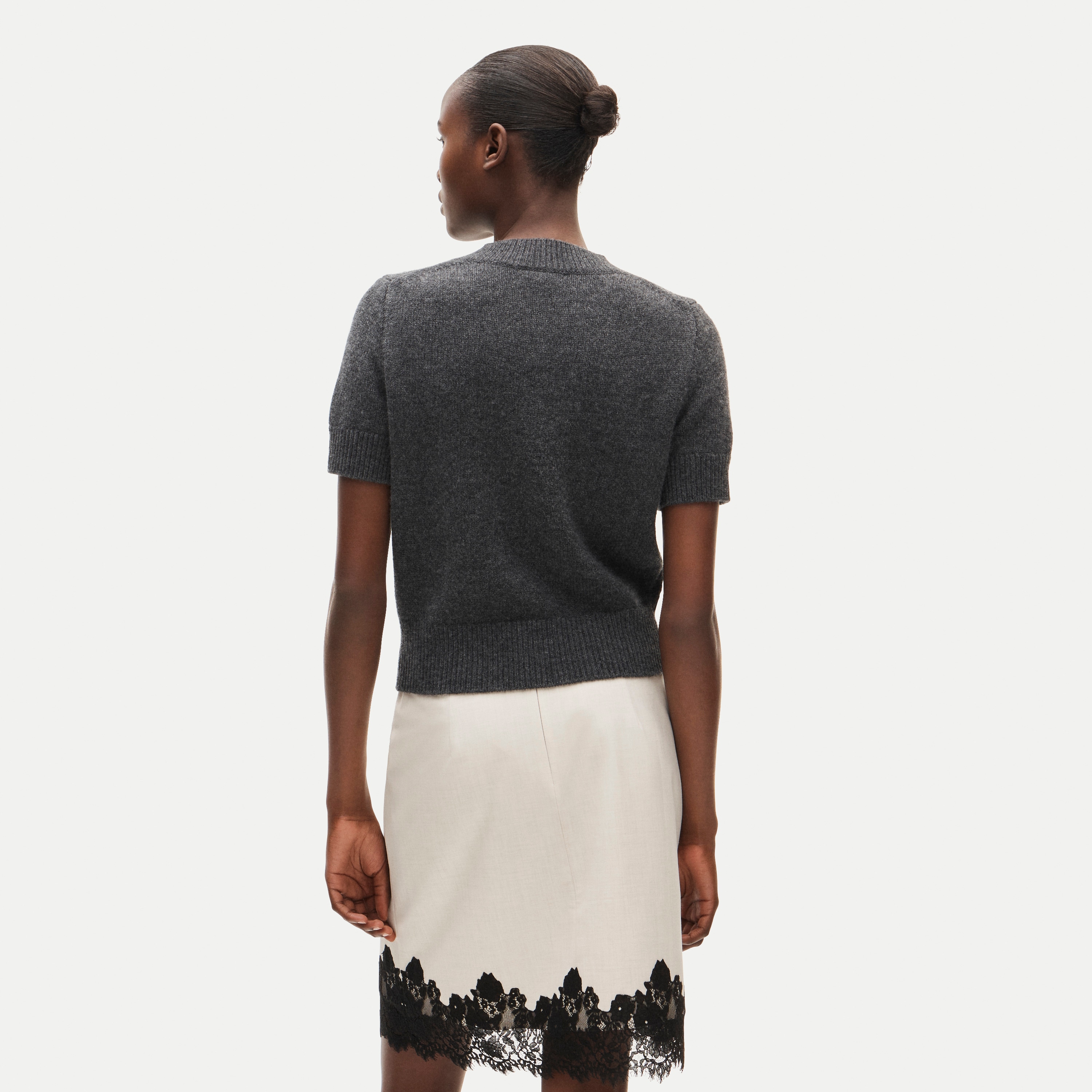 Short-sleeve V-neck sweater in vintage wool