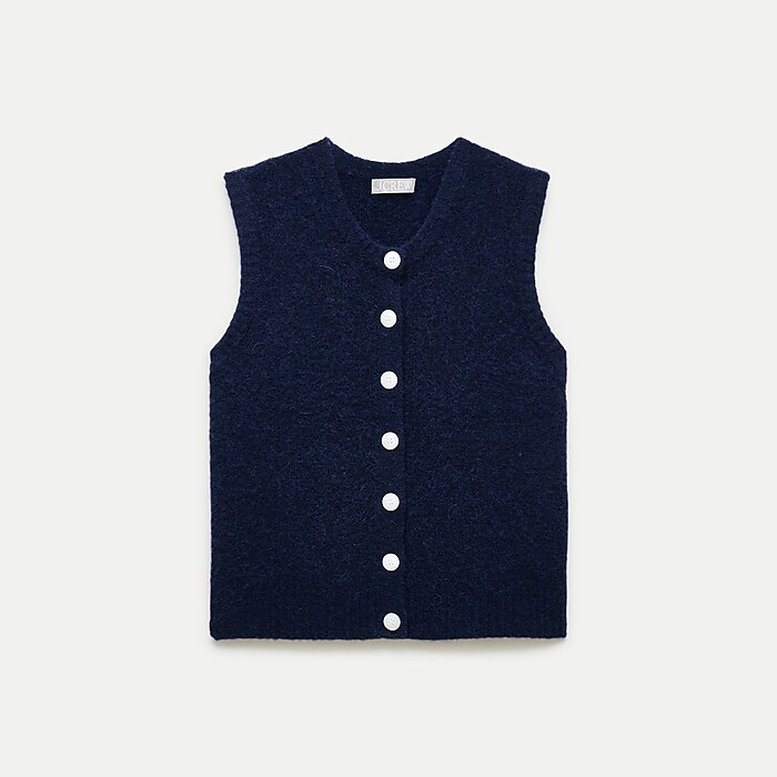 Button-front vest in alpaca blend