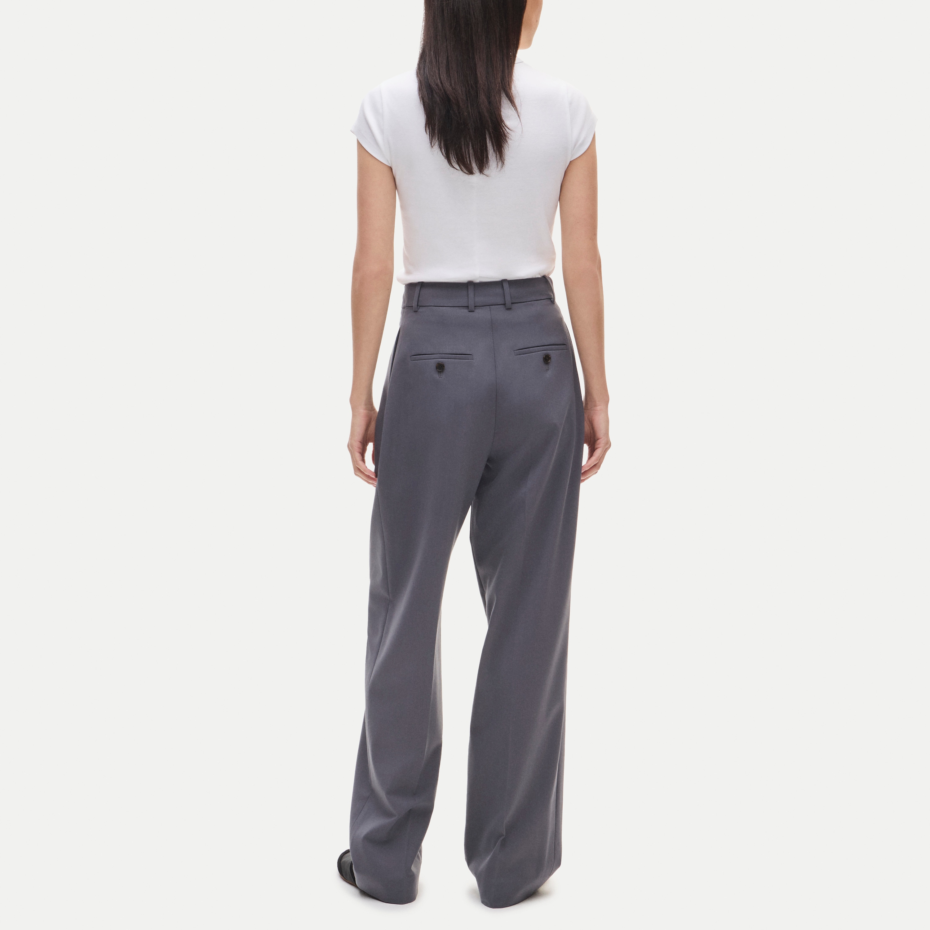 Arched trouser in lightspun wool blend