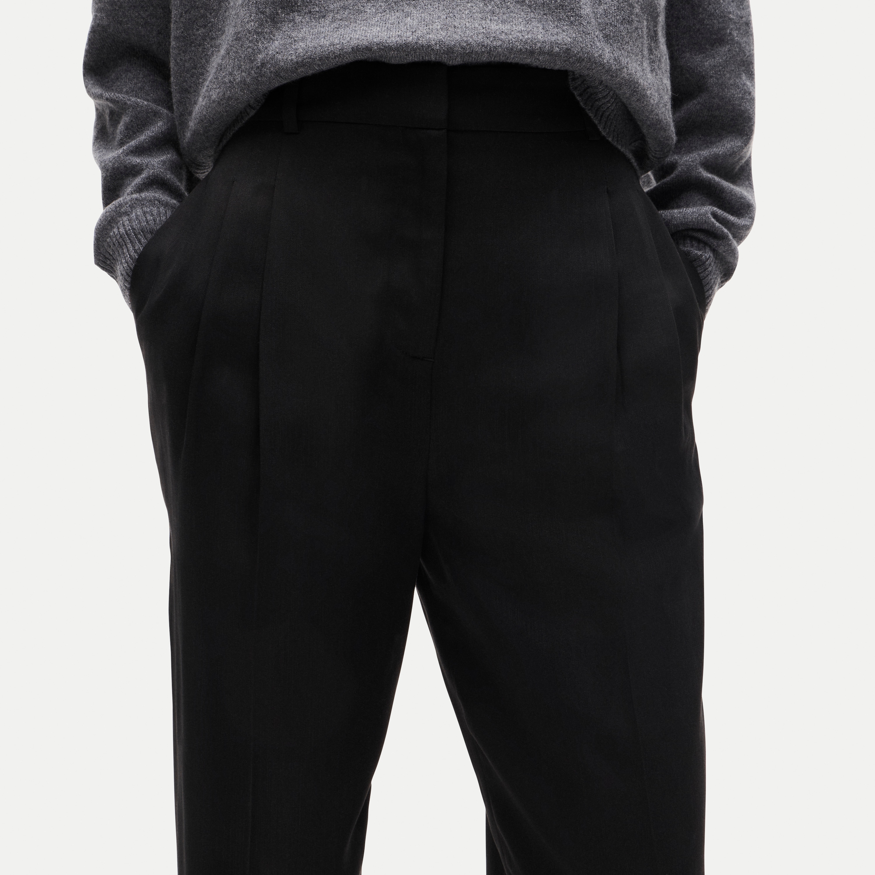 Arched trouser