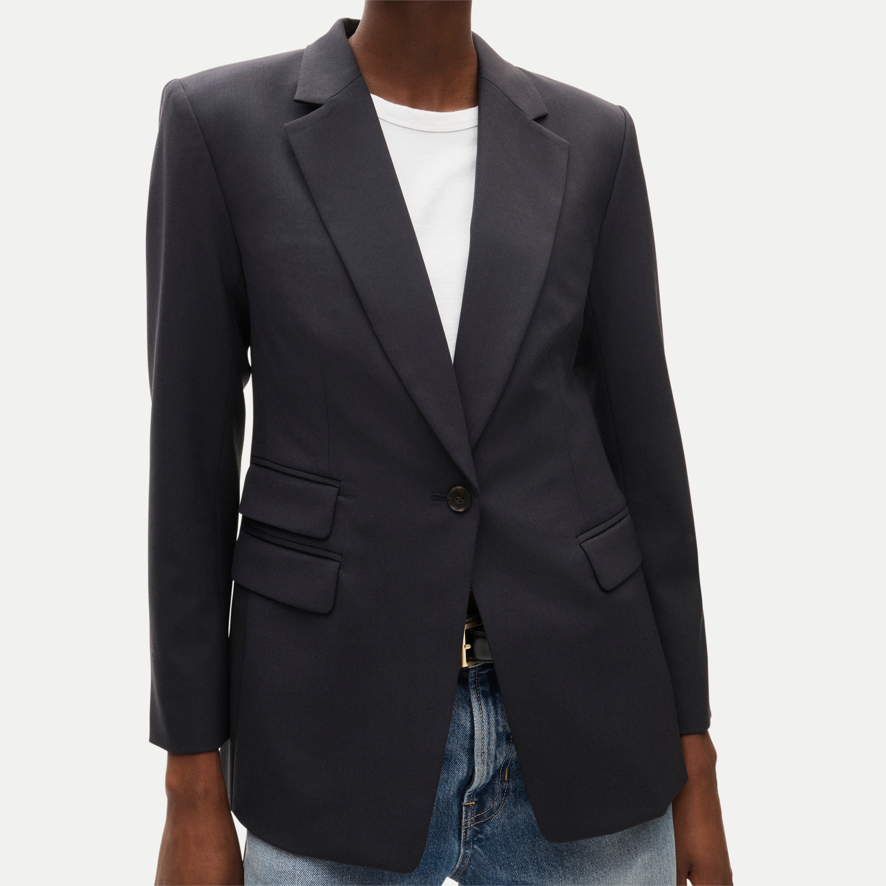 Single-button blazer in lightspun wool blend