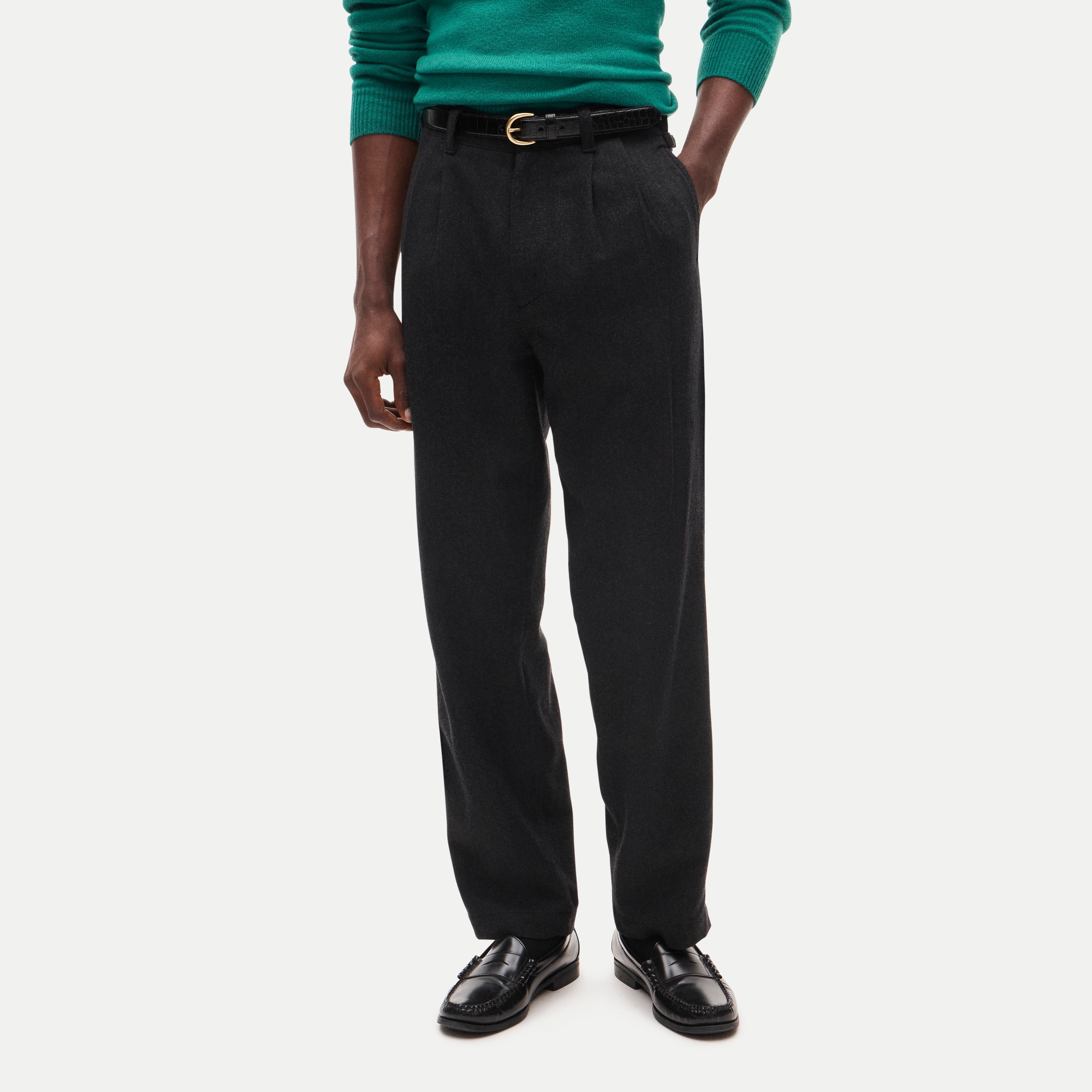 Relaxed-fit double-pleated trouser in wool blend