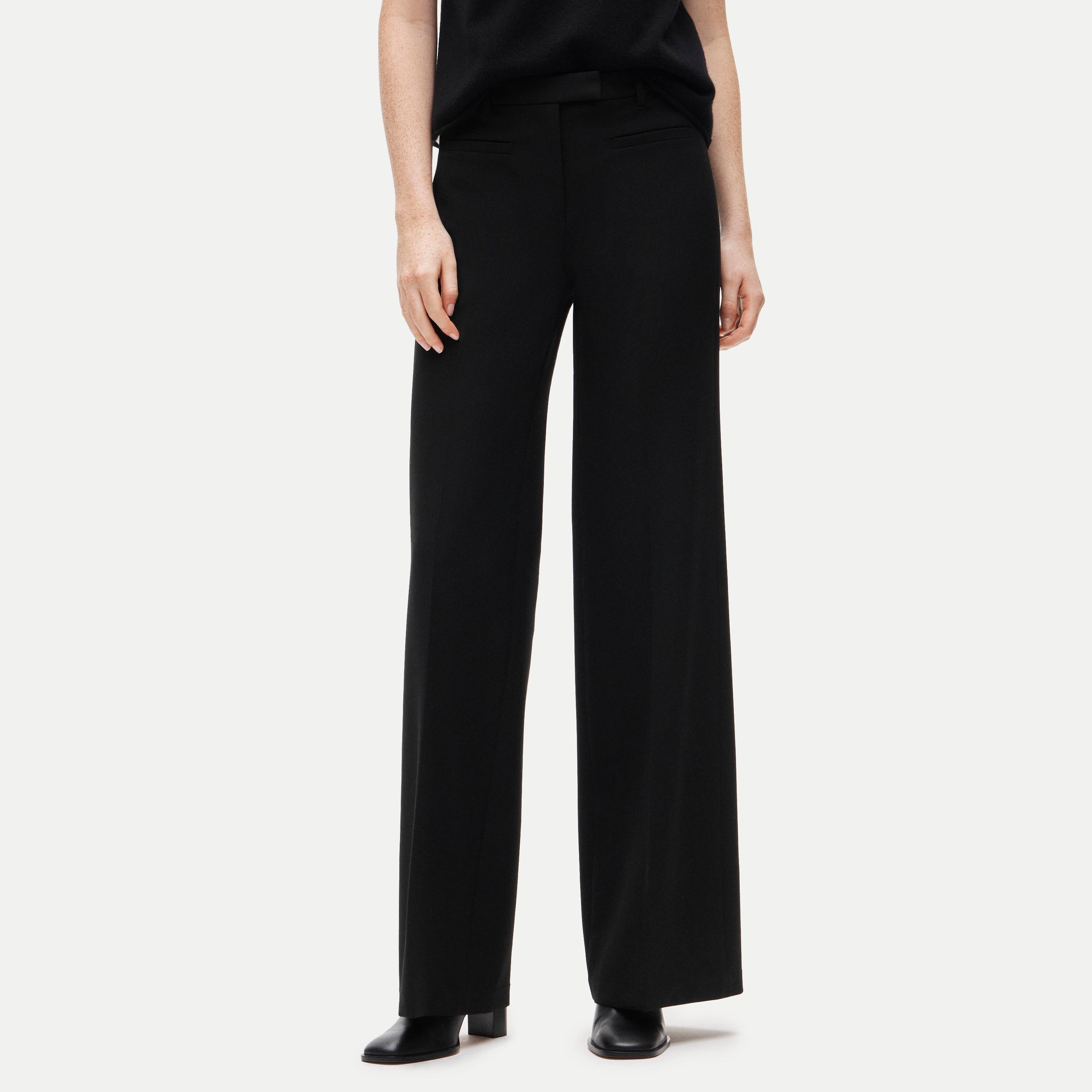 New Carolina pant in four-season stretch