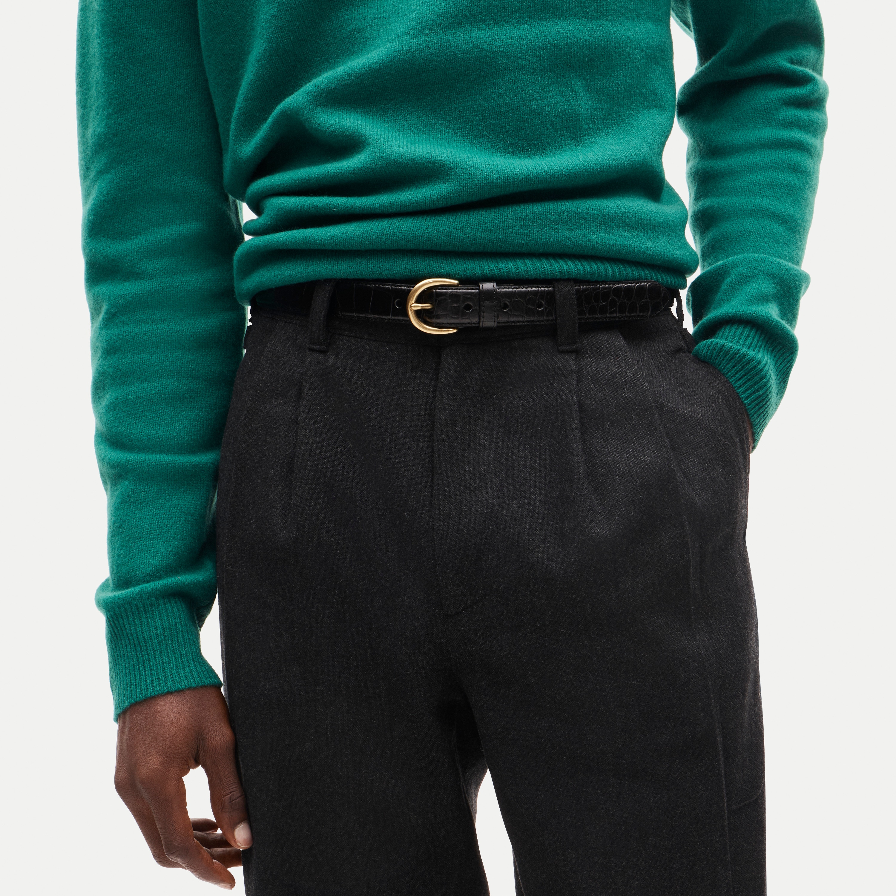 Round-buckle belt in croc-embossed leather