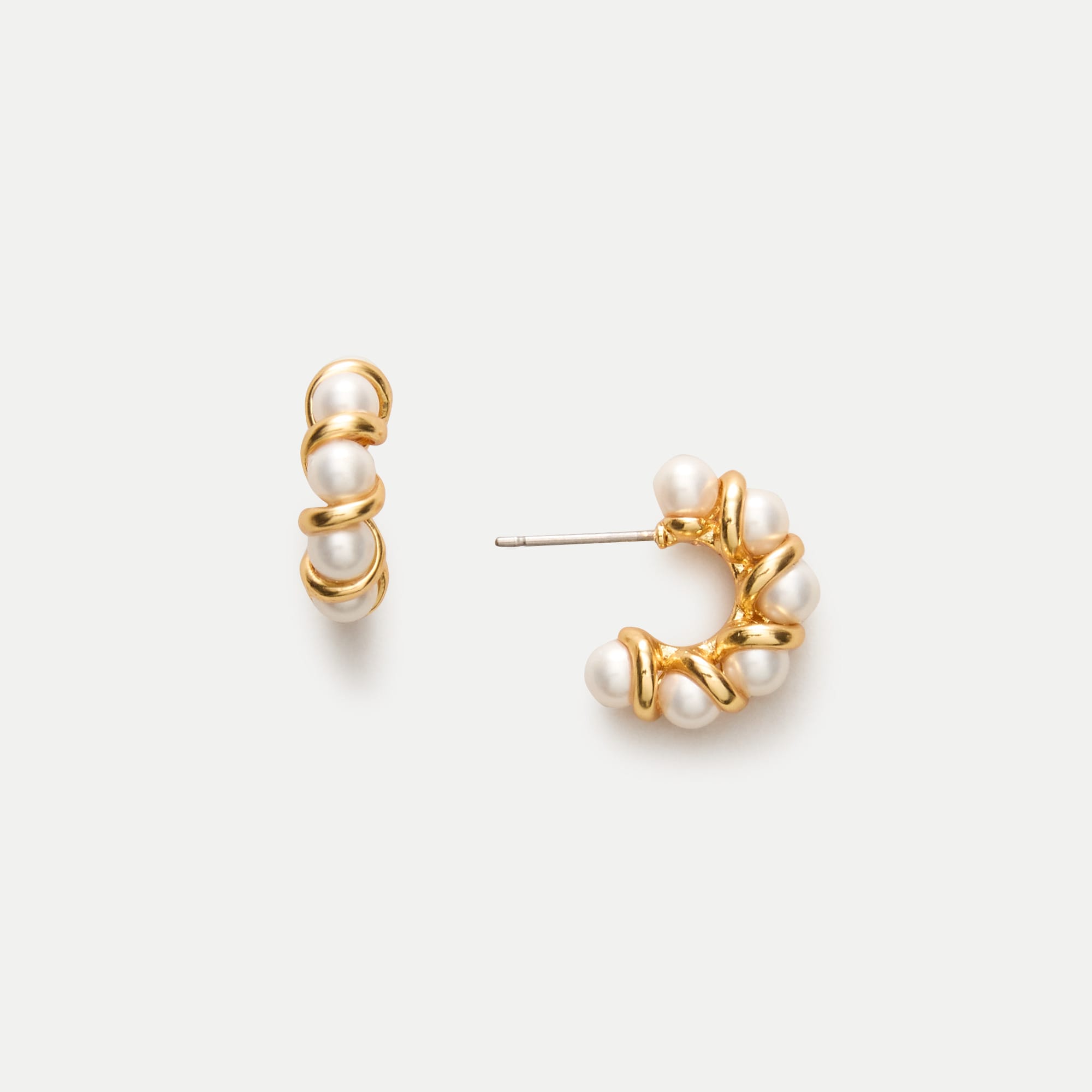 Twisted pearl hoops