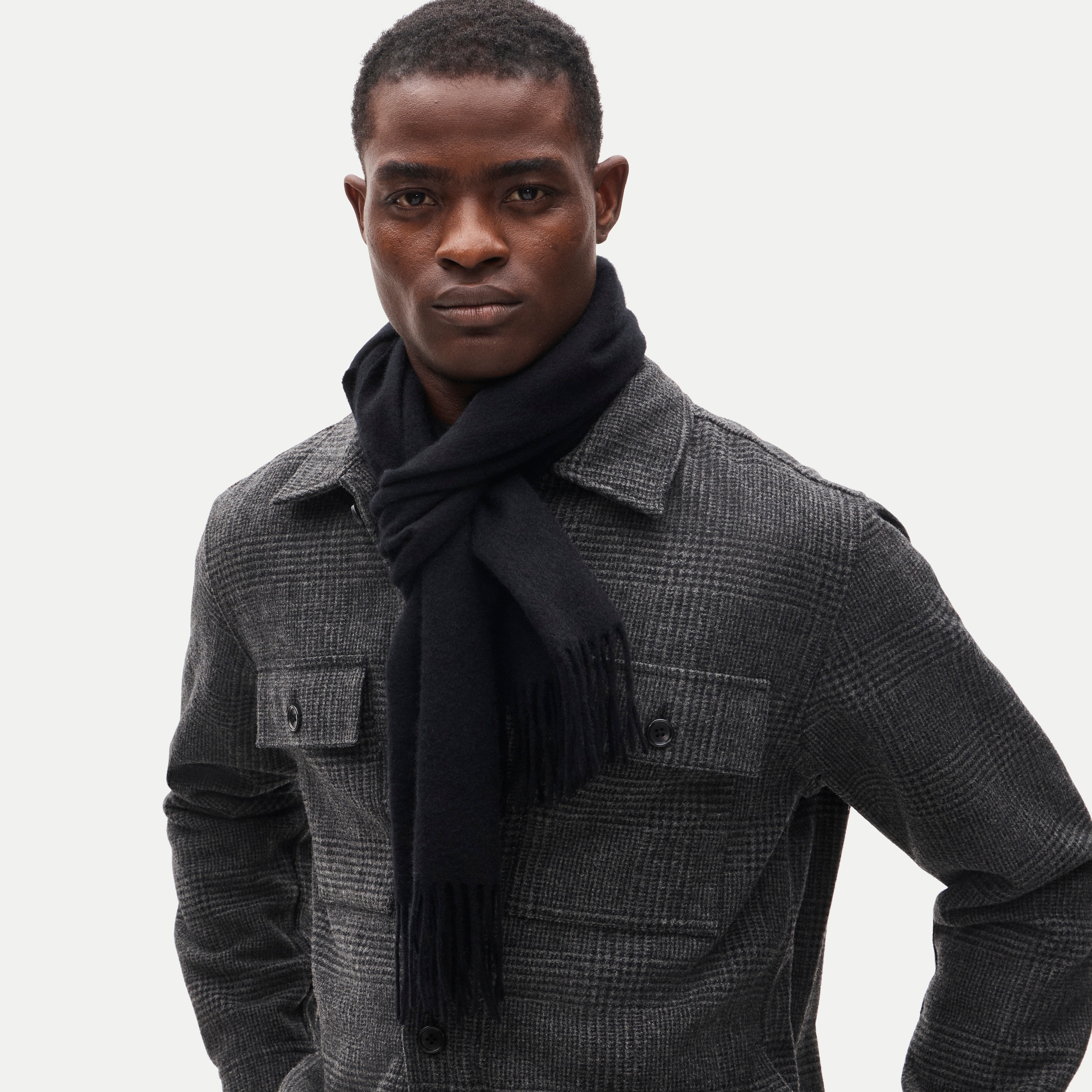 Cashmere scarf with fringe