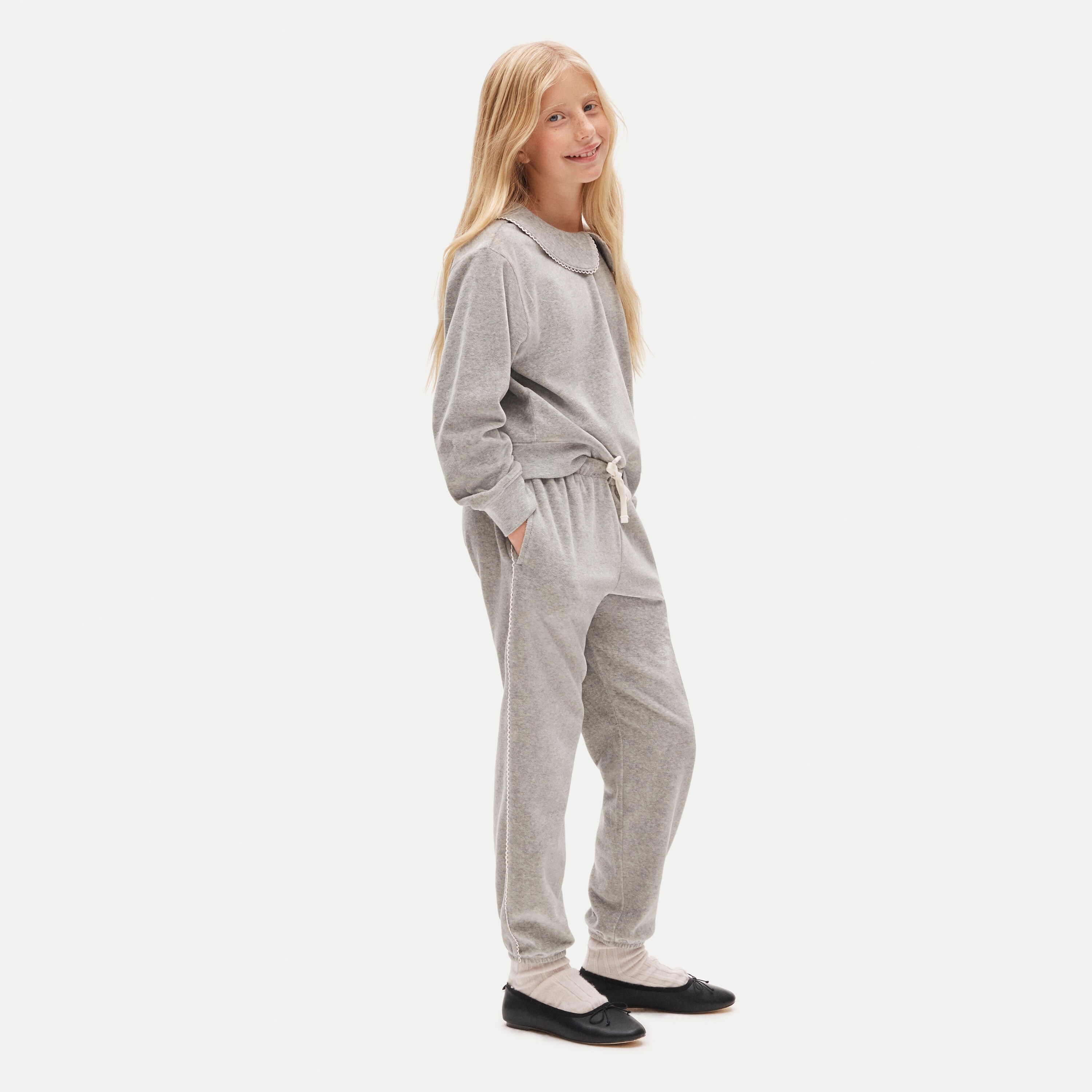 Girls' Everyday sweatpant with crochet trim