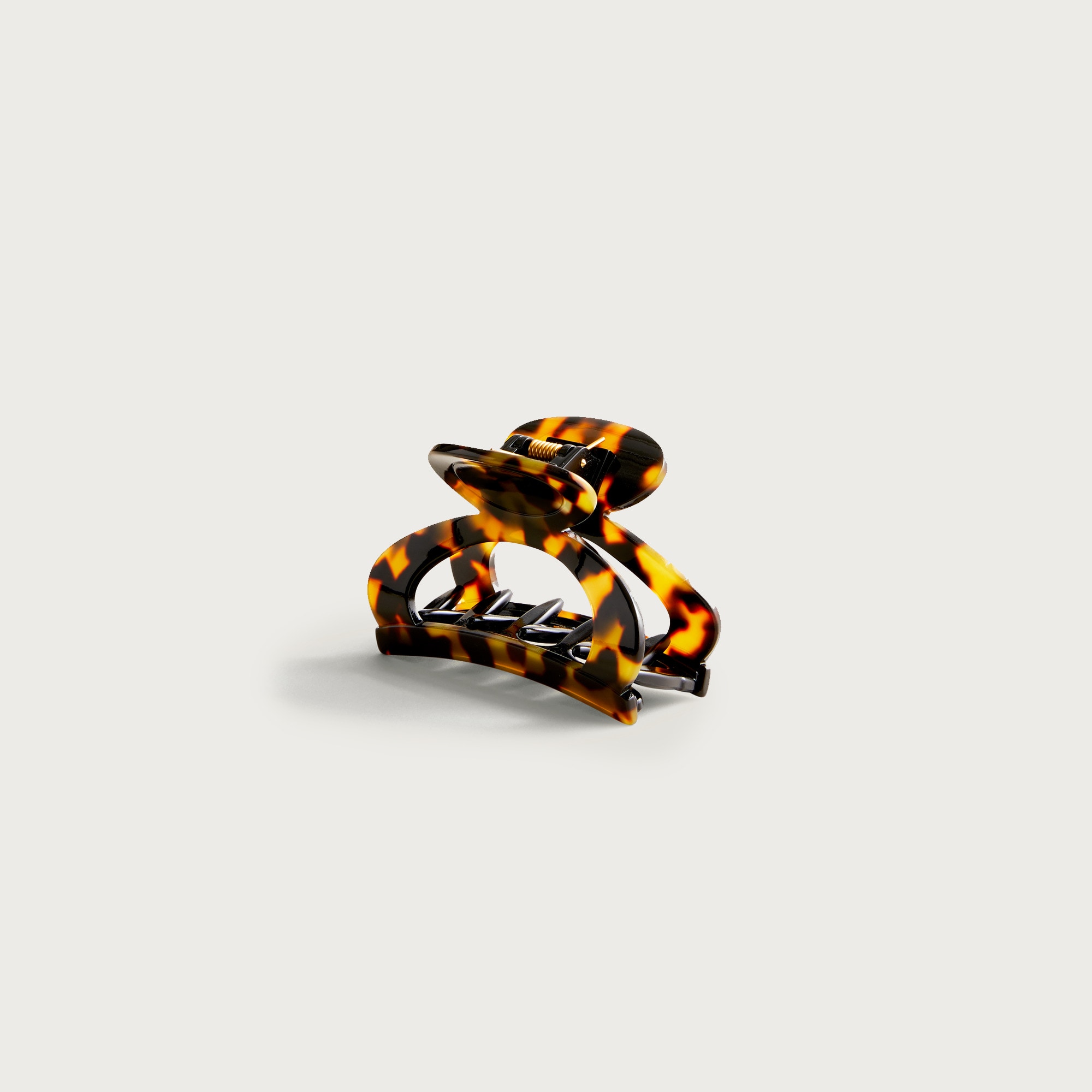 Rounded open-sided hair clip in Italian tortoise