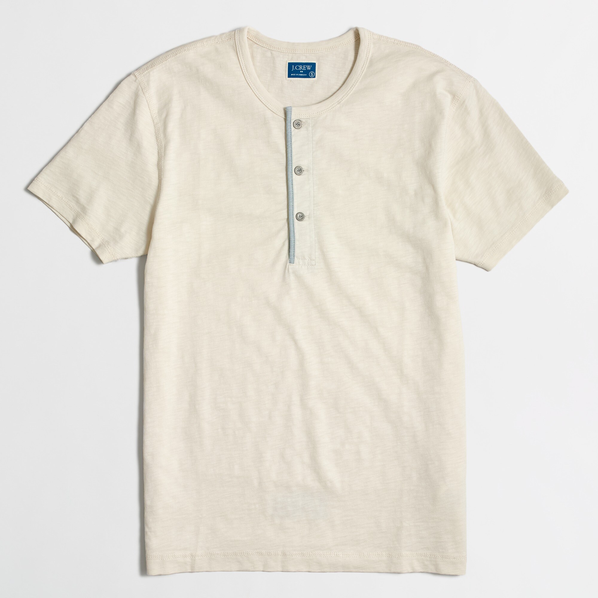 Slim short-sleeve henley with chambray trim