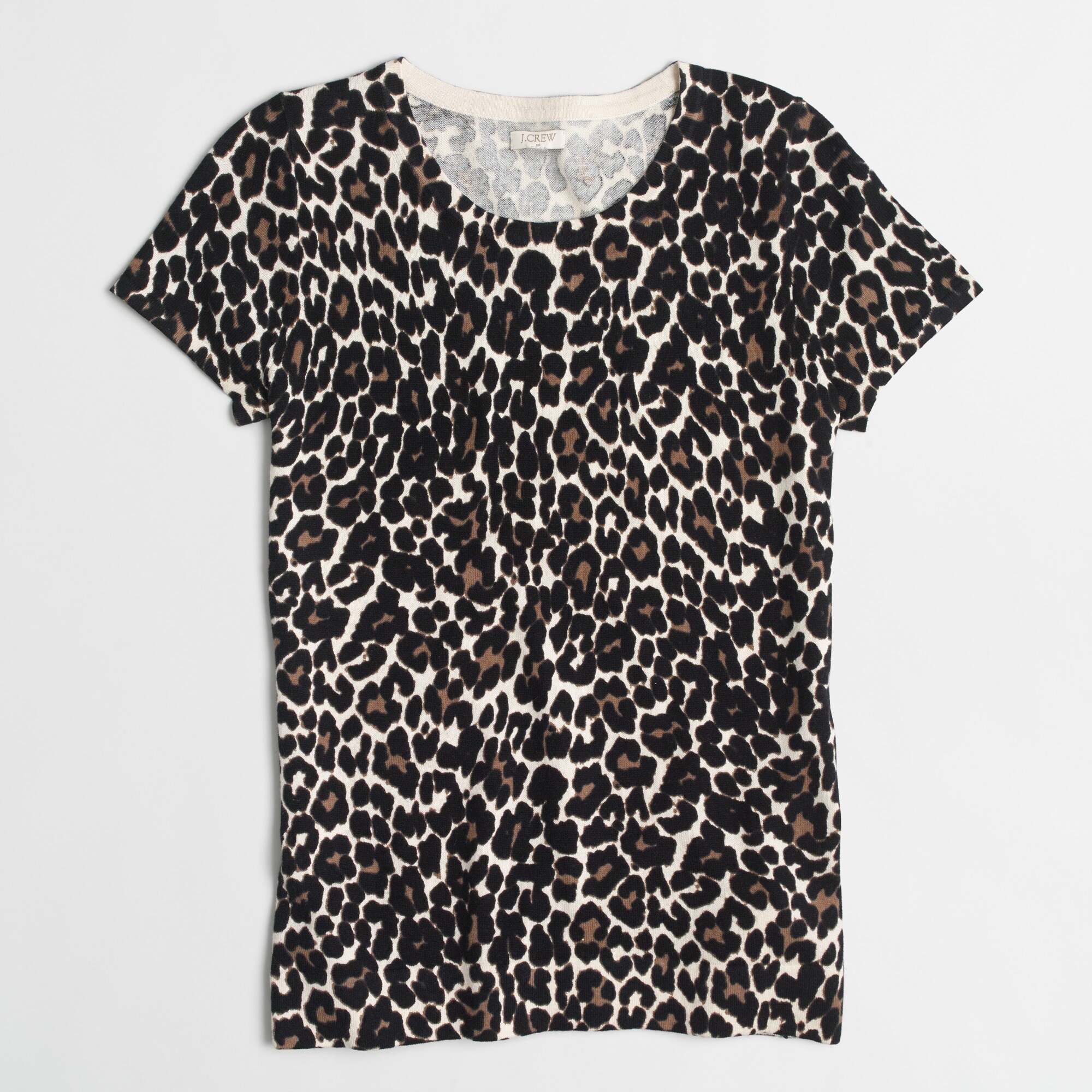 Short-sleeve leopard sweater